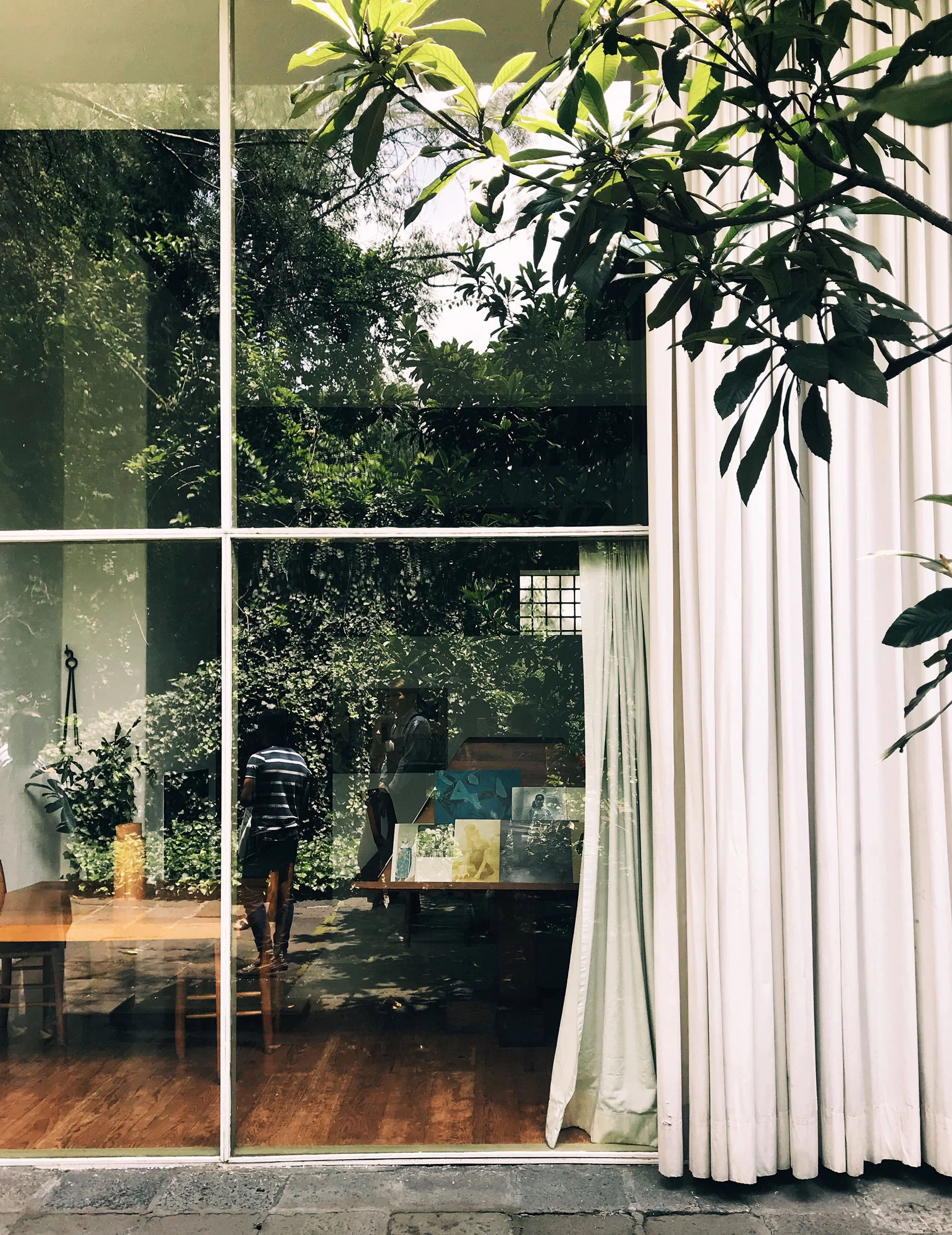 cdmx-05-barragan-outside.jpg