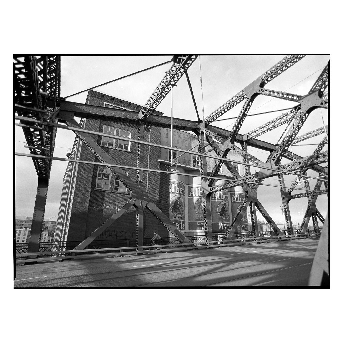 Walking the Broadway Bridge on a gloriously sunny afternoon. I tend to enjoy the sunshine of spring for about two days, then I grave the gloomy winter again. But hey, at least I got outdoors!
.
#filmphotography #fineart #streetphotography #portland #