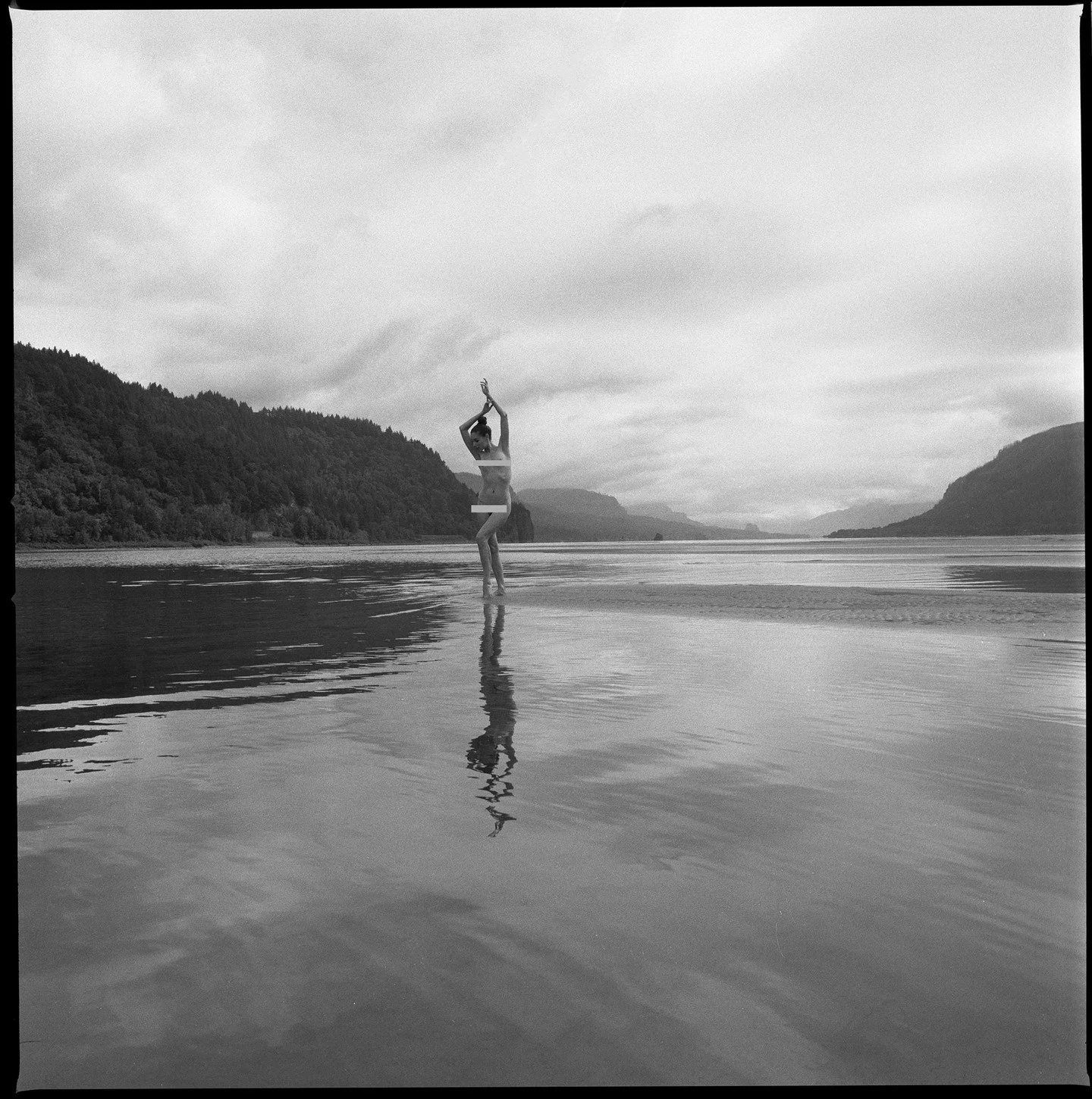 Appreciating the wonderful spaces I have easy access to. Every so often I'm reminded just how much that isn't the case everywhere you go. 
.
#filmphotography #blackandwhitefilm #landscape #oregon #pacificnorthwest #mediumformat #hasselblad #outdoors 