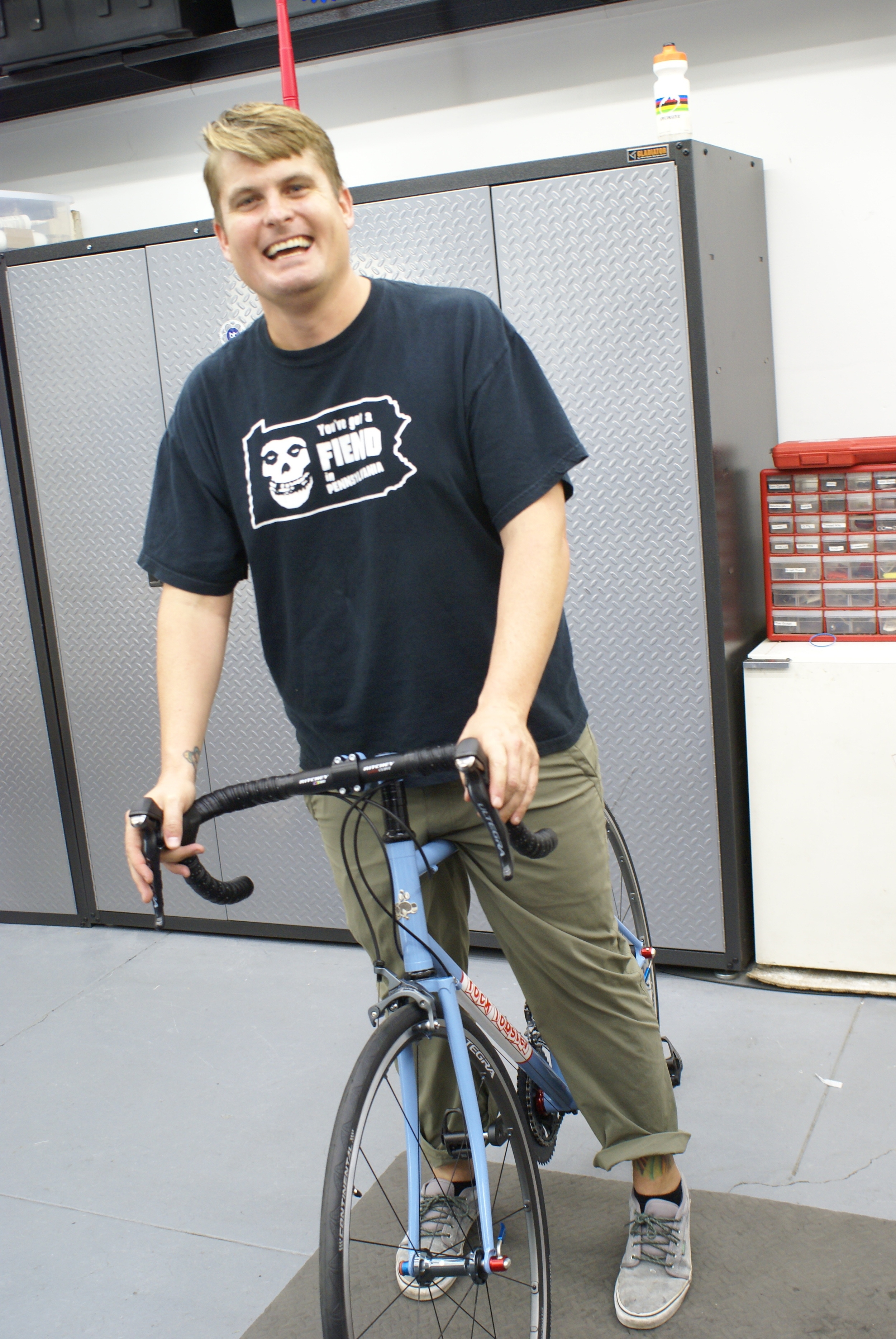 Pro Bike Build Class Arthur at Bike Teacher has created one of the best bicycle maintenance and build shops. He is very patient and takes the time to show you how it's done while giving you the confidence to do it on your own. I signed up for Bike Teacher's pro build course and had the awesome opportunity to build-up my new bike from start to finish. Arthur was there to guide me along the way, give great tips and provide the right tools to do the build properly. I highly recommend Arthur for both small and large jobs. His shop is comfortable, well organized and an overall great place to learn.