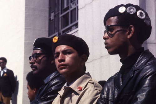  Black Panthers and Brown Beret in Oakland. - Via Tumbler 