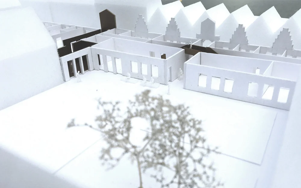At the Frans Hals Museum, the courtyard garden is an undiscovered wealth for the city. A new entrance space, in between the museum and its public functions links the street to the garden. 