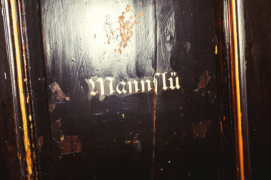 6H6A2400.jpg