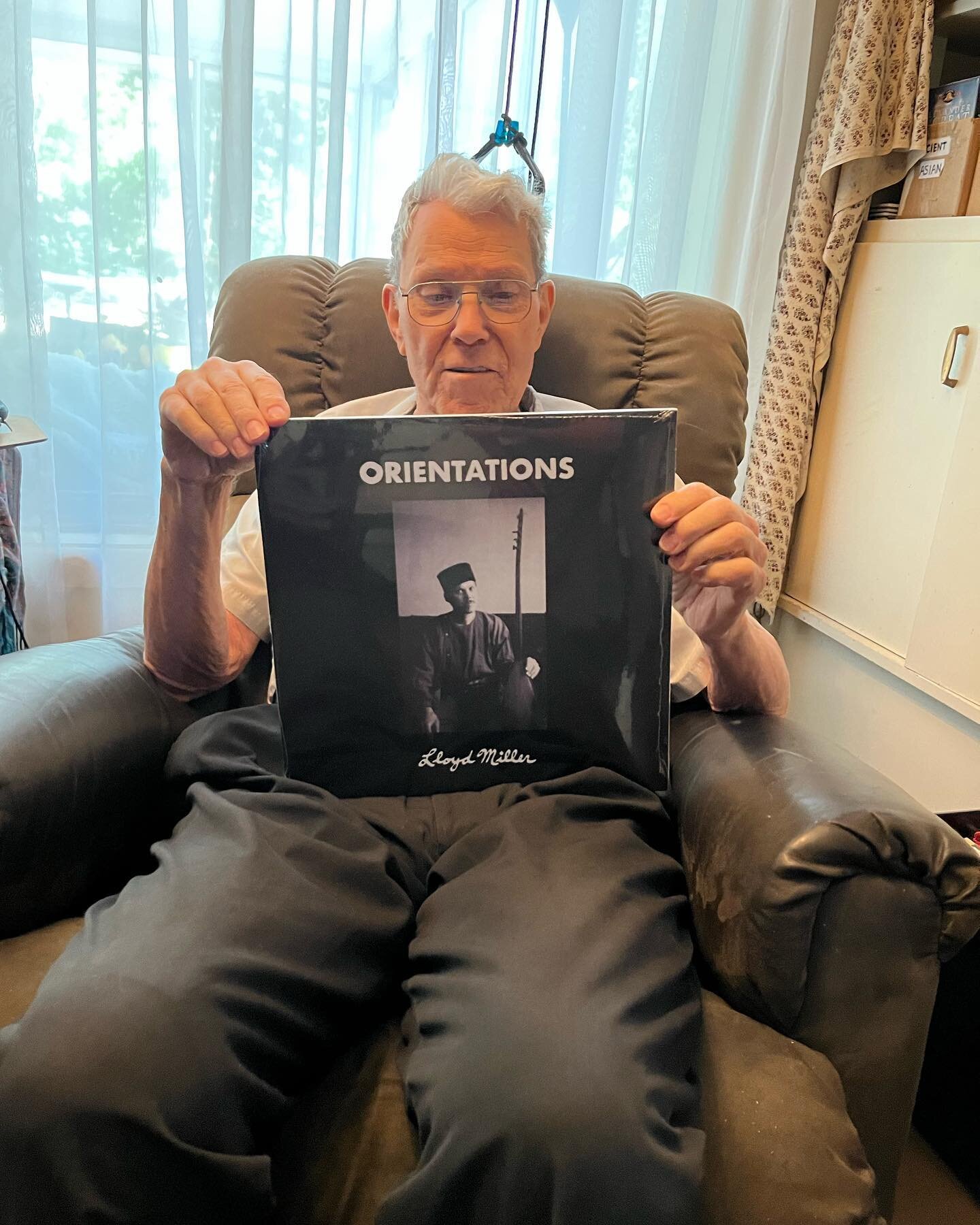 A very special day. I got to brighten up Lloyd Millers day with dropping off his new record and listening to it with him. He was so delighted and stoked on how it turned out.
Such an honor to work with him and become close friends over the last years