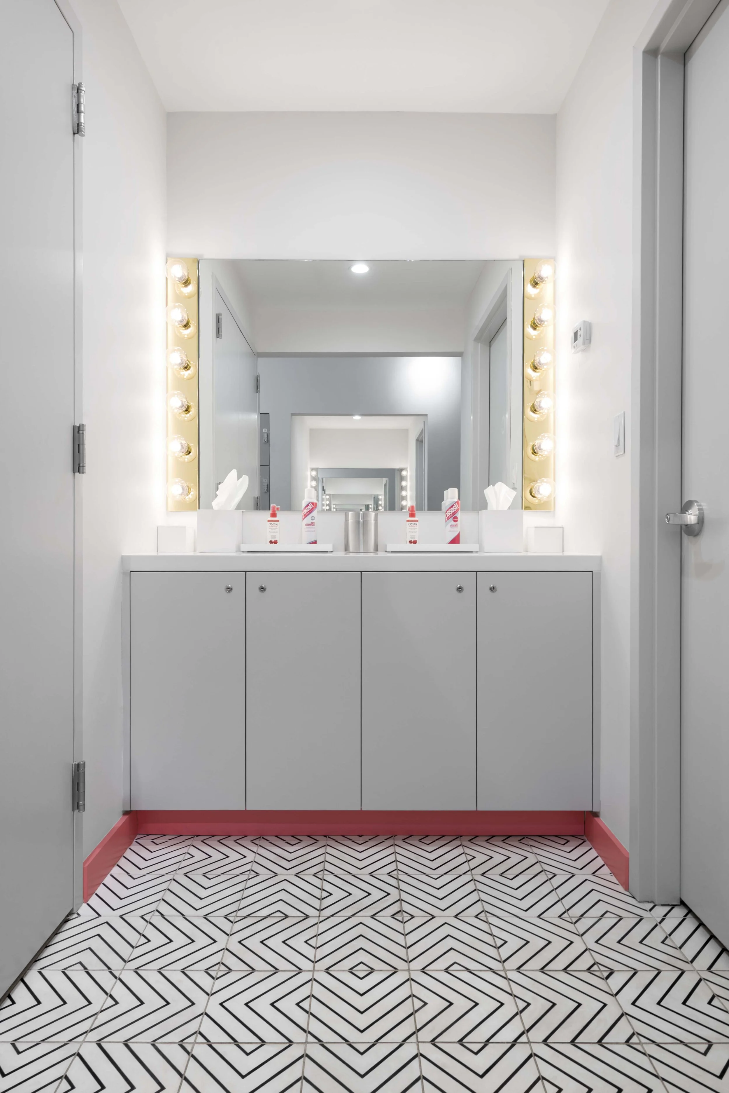 Beauty Bar.jpg