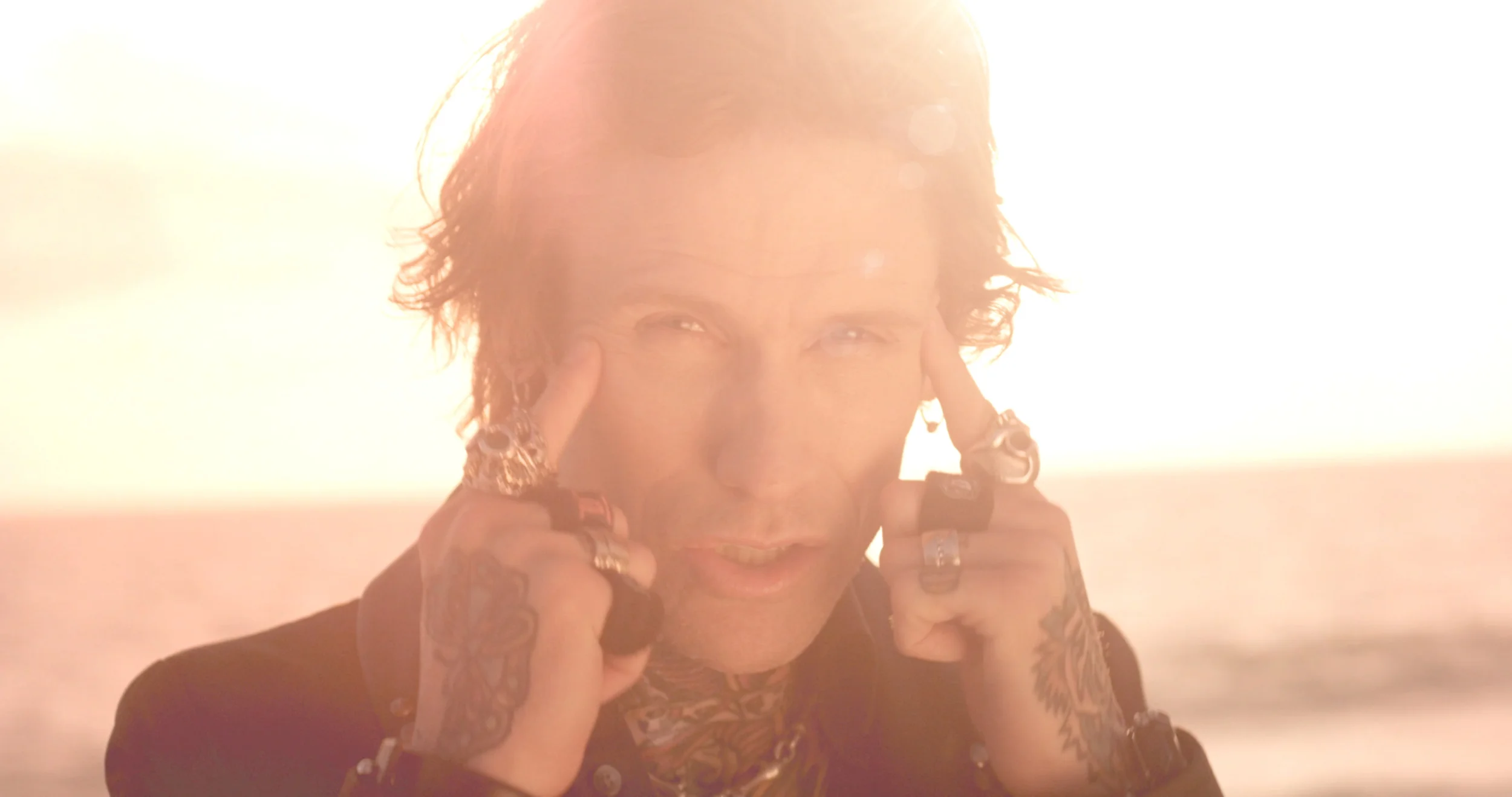 Buckcherry - Dreamin' of you - Pro Res (0;01;33;22).jpg