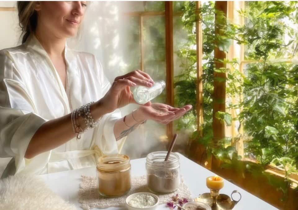 Field &amp; Facial: A Botanical Experience with Noel Herbals