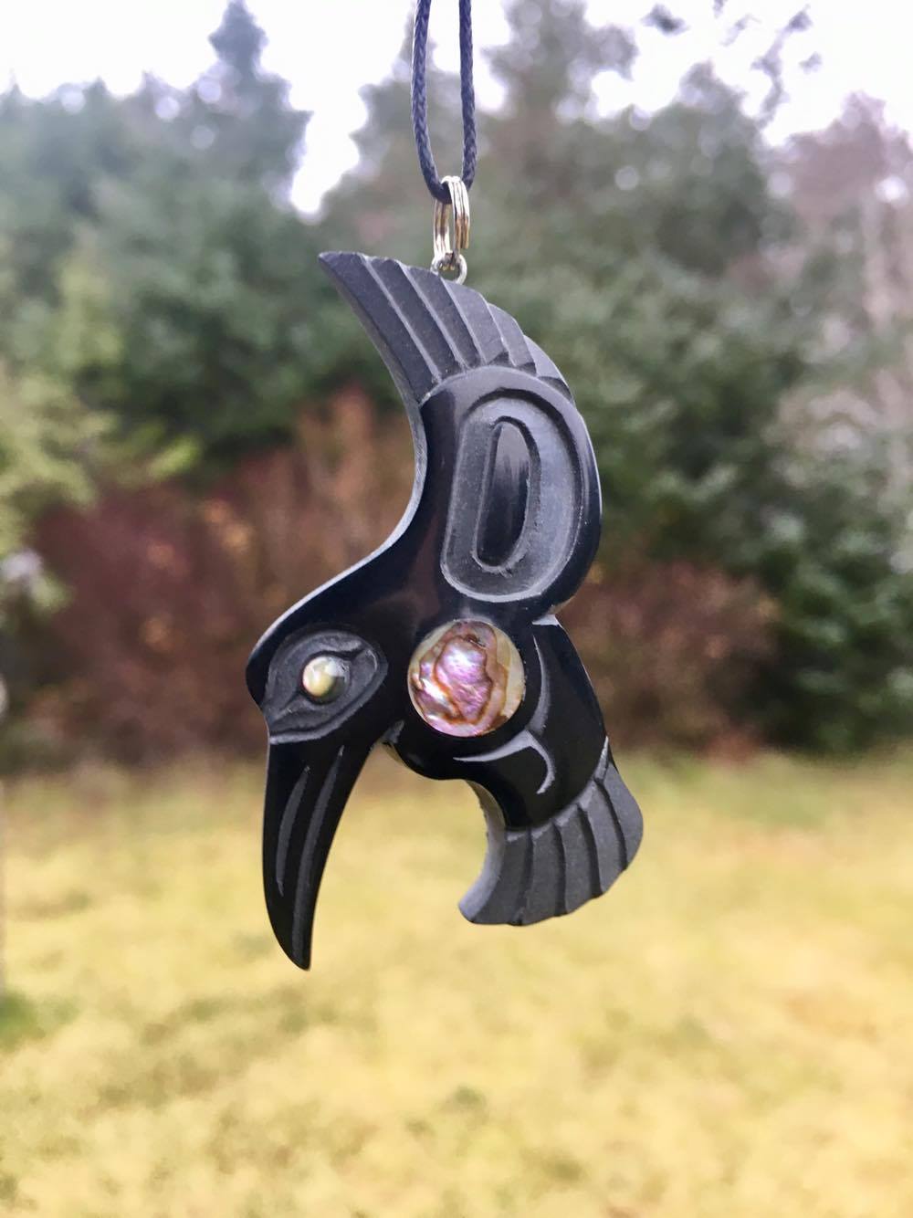 Argillite Hummingbird Pendant with Abalone Inlay
