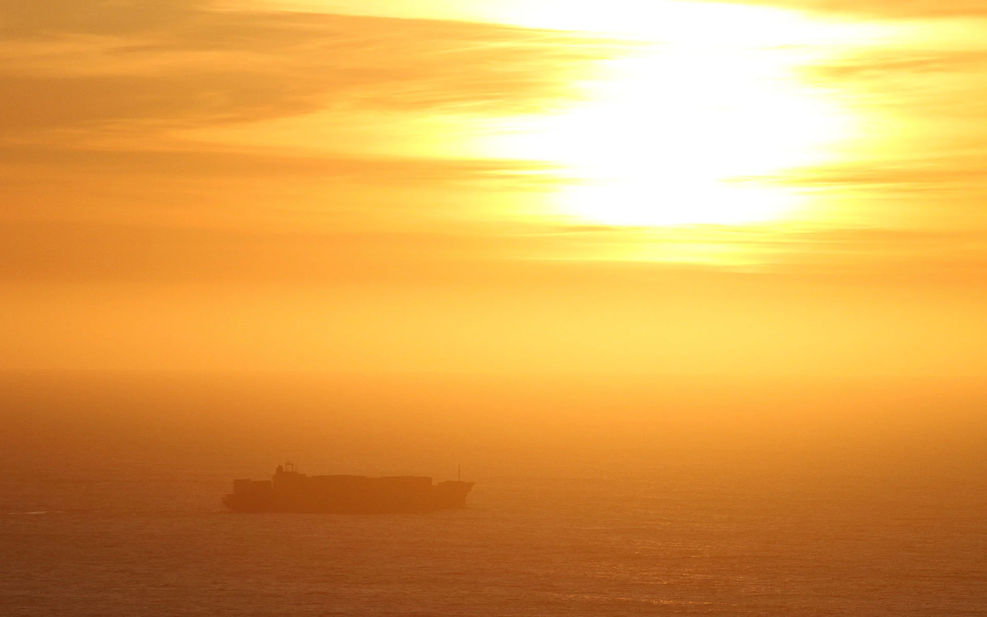 for_uploadfreighter_in_the_sun.jpg