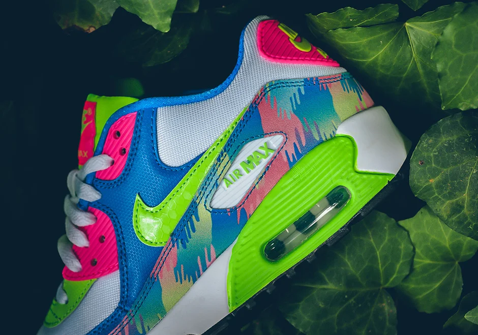 nike-air-max-90-gs-photo-blue-electric-green-pink-blast-05.jpg