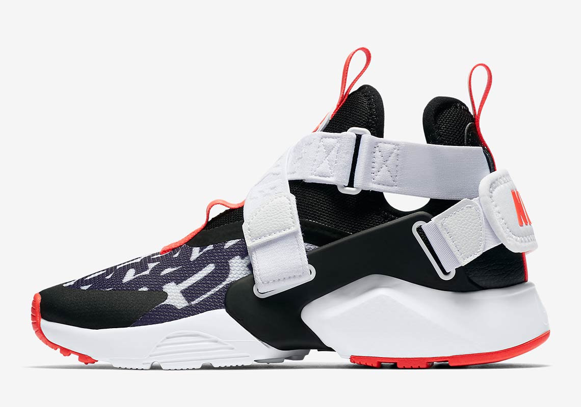 nike-huarache-city-just-do-it-pack-kids-ao41512-001-1.jpg