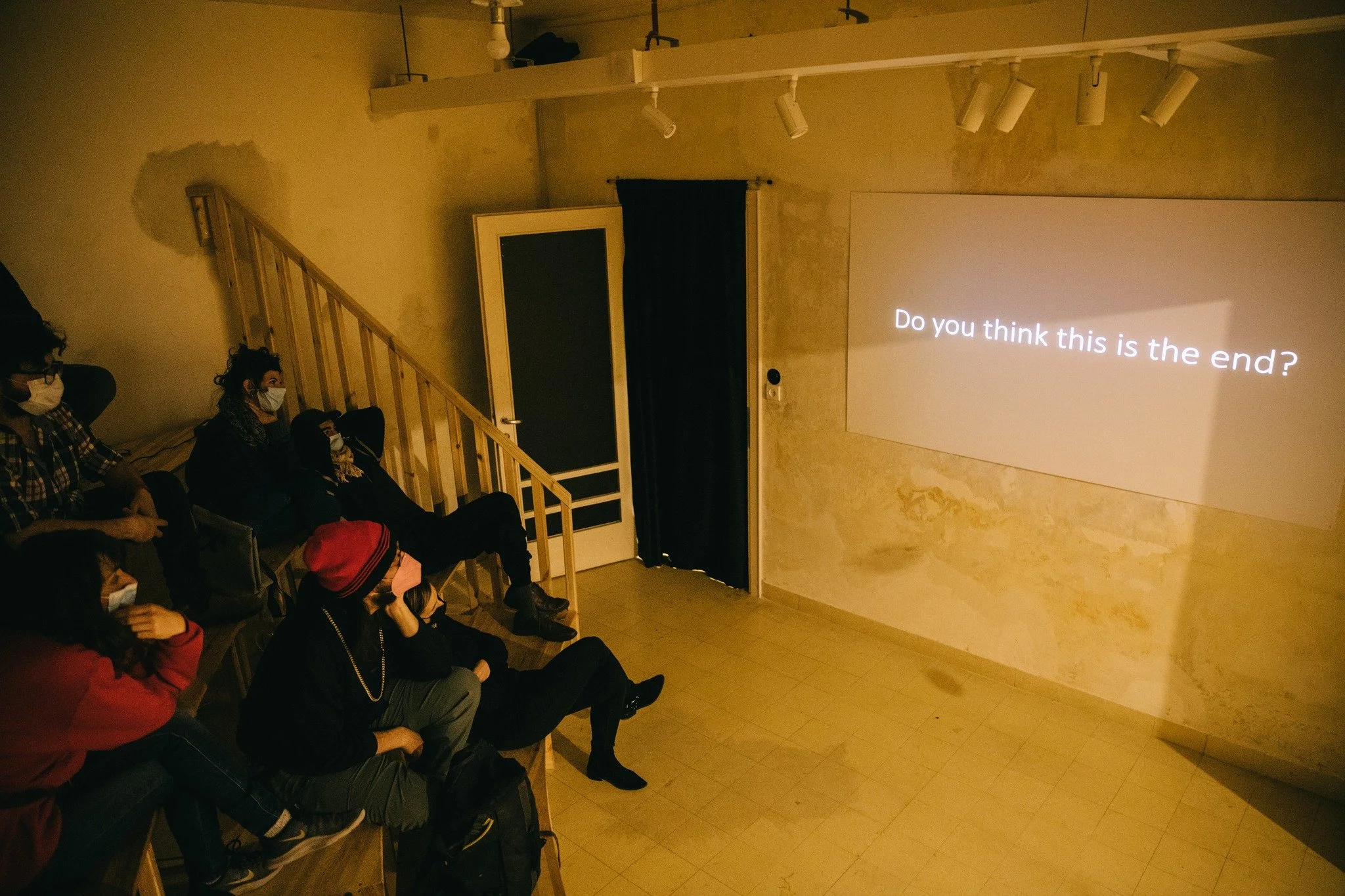 Action Function Performative Moves, Lieblin Haus, Tel Aviv, 2021 (photo: Orit Pnini)