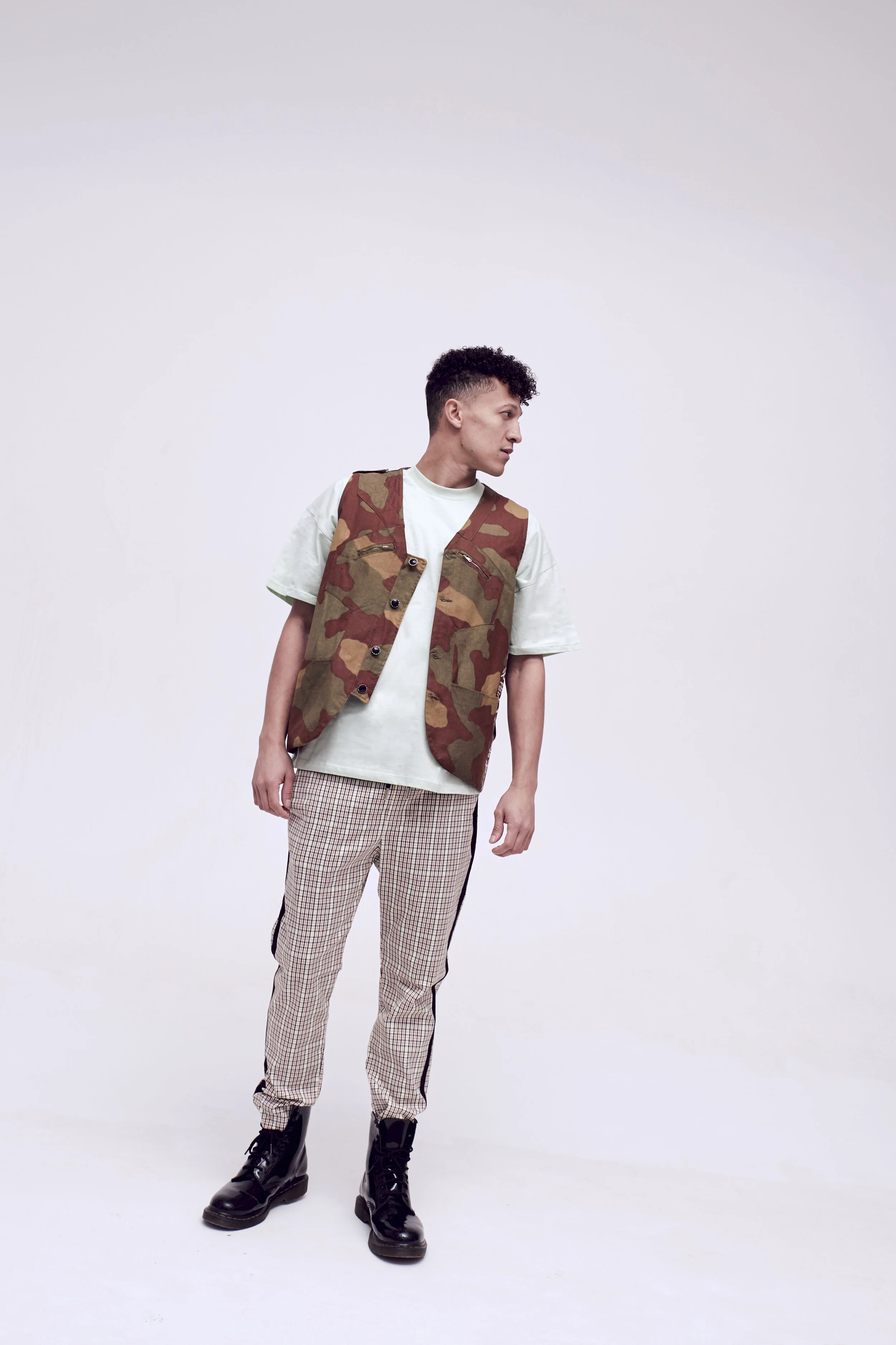 2001_Quillattire_PVDH_Clean_0008.edit.jpg