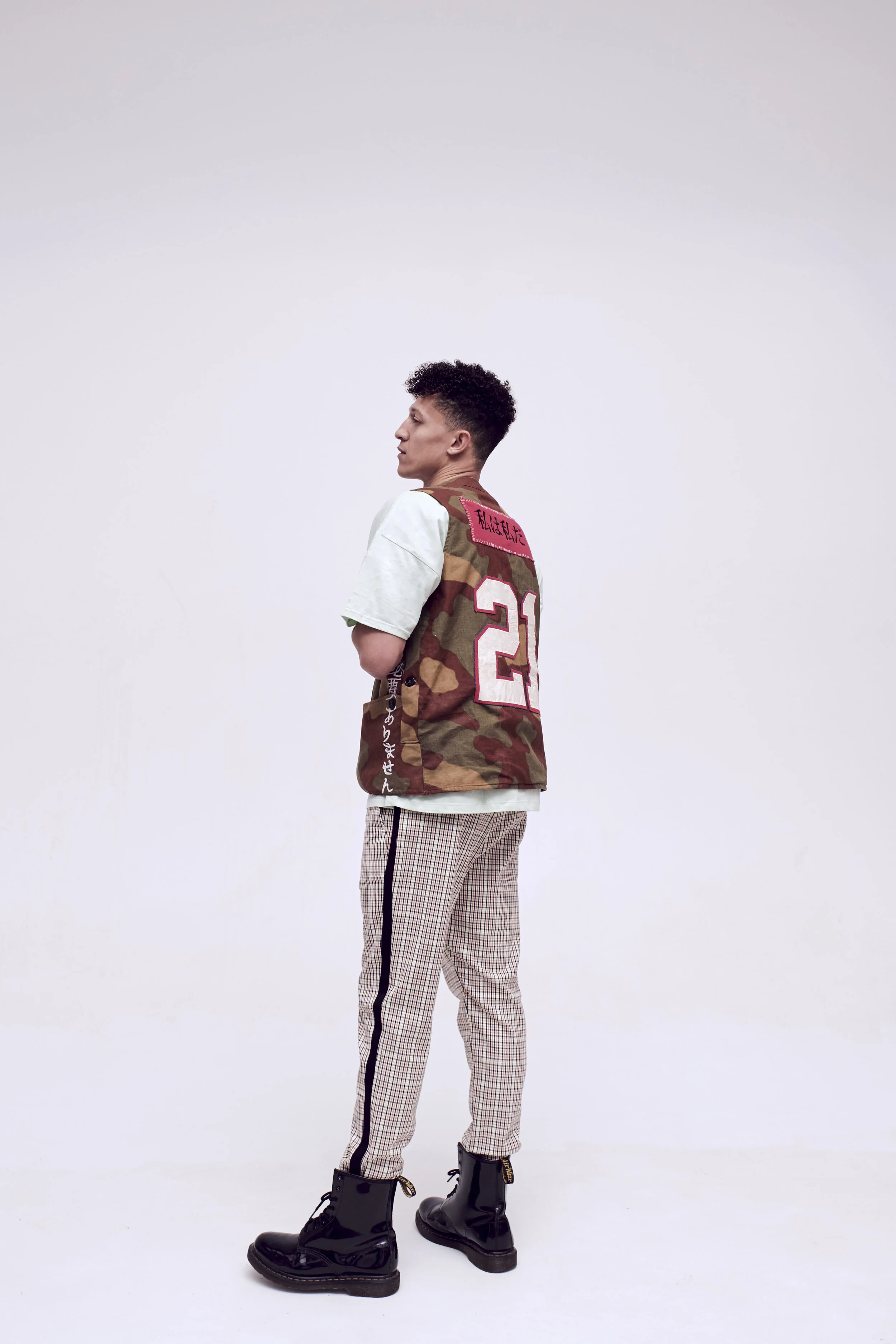 2001_Quillattire_PVDH_Clean_0016.edit.jpg