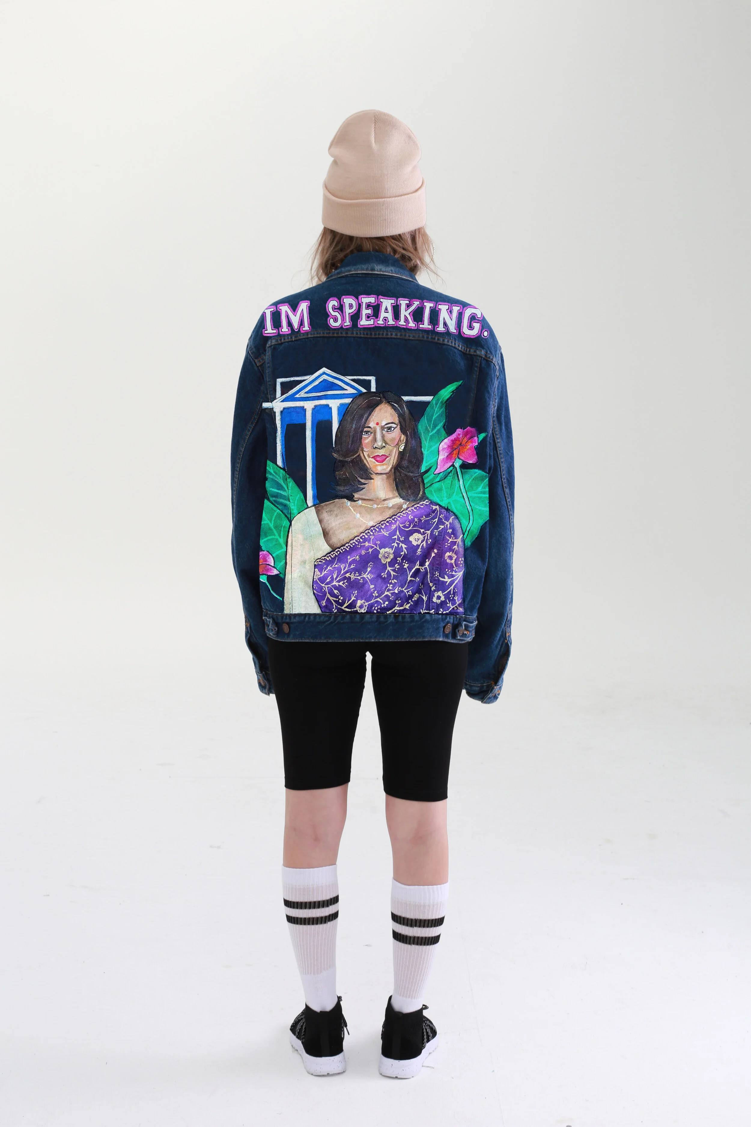 model pic2.jpg