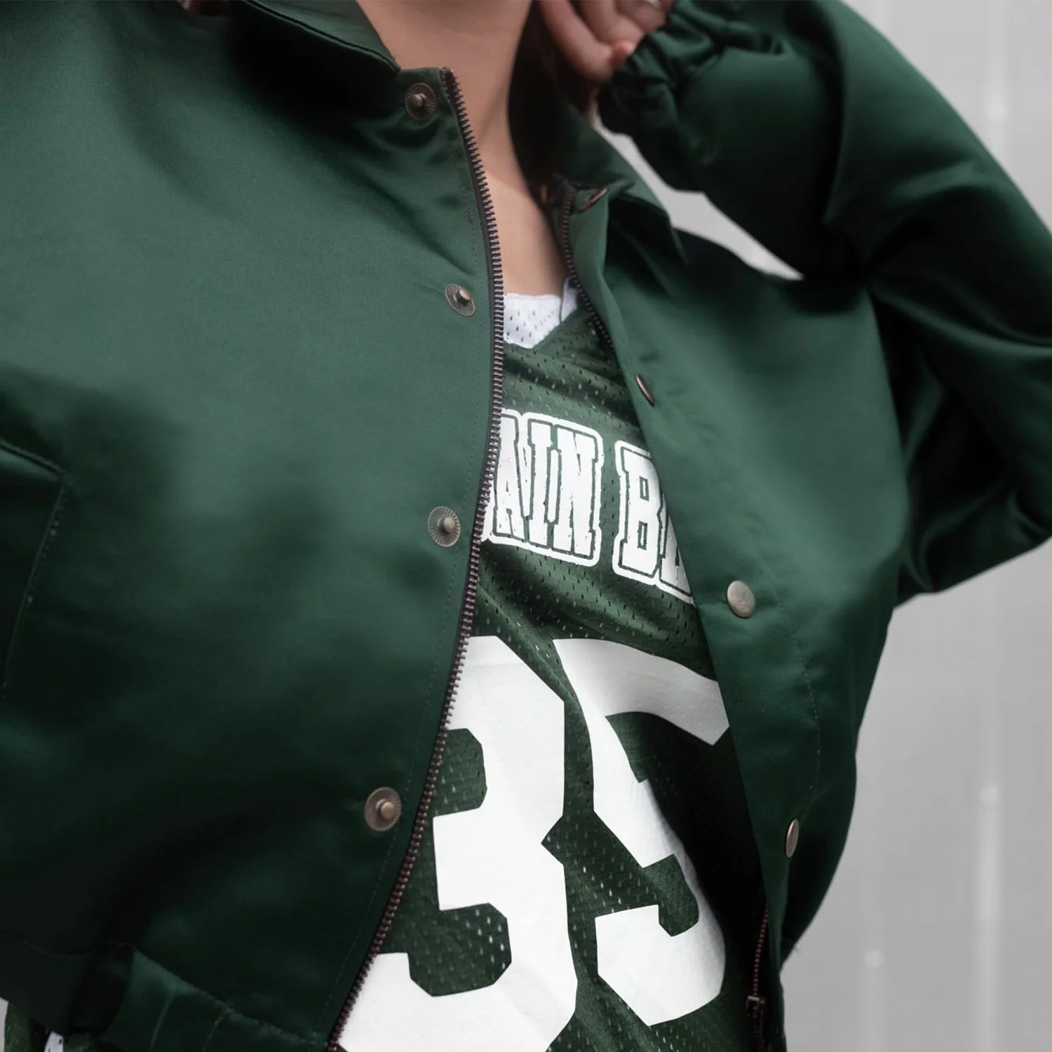Green cropped bommber j3.jpg