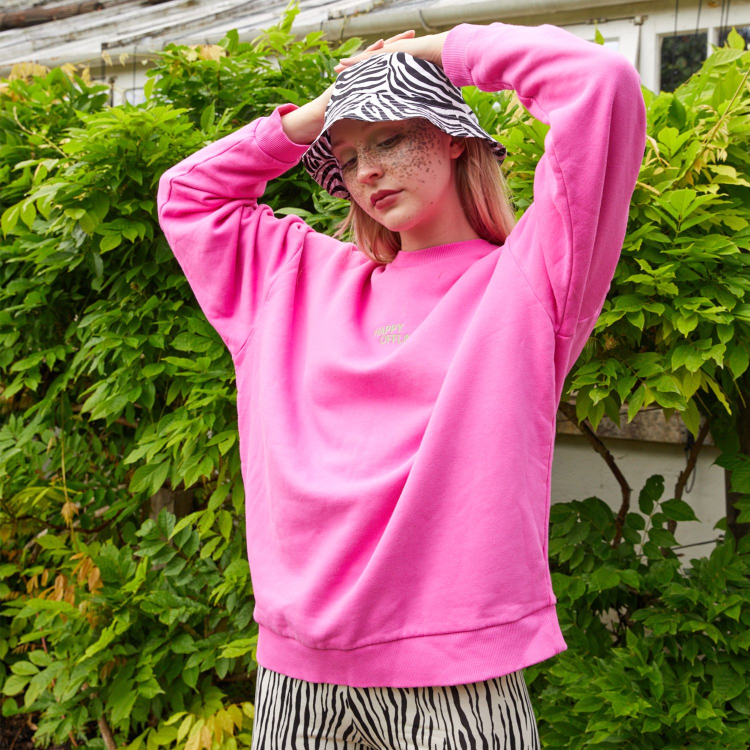 happy offline sweat pink.jpg