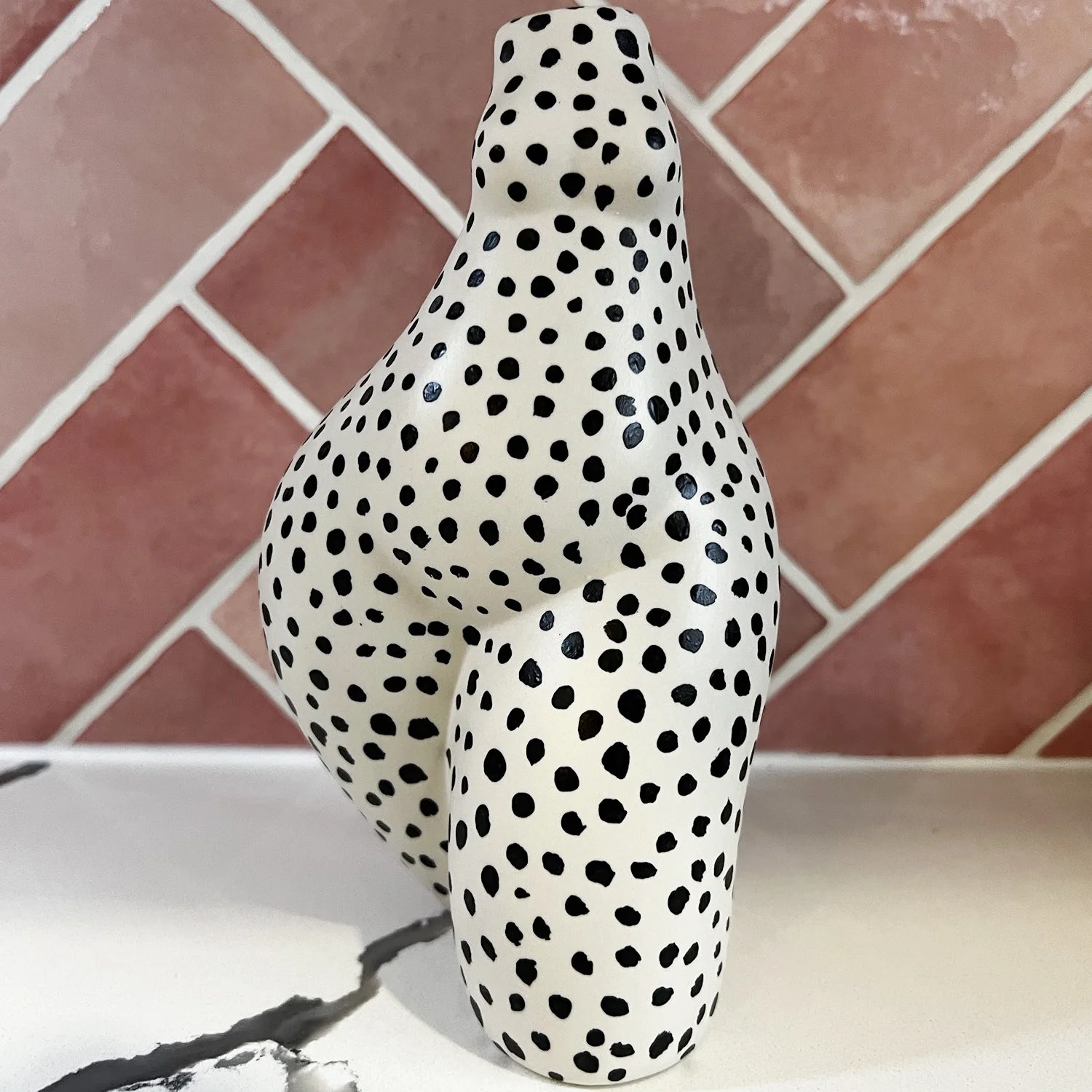 Mono leopard vase.jpg