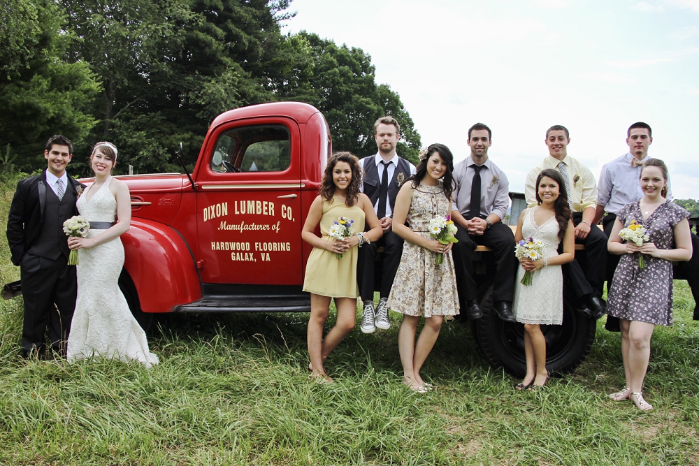 backyard-wedding-photos-in-galax-virginia_0010.jpg