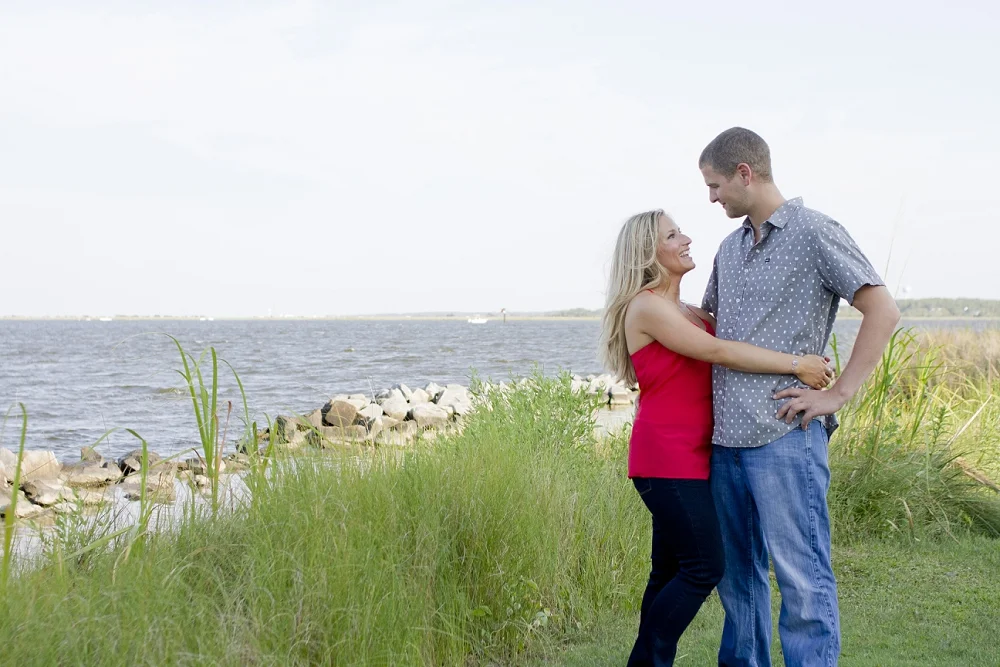outer-banks-nags-head-engagement-photos-01.jpg