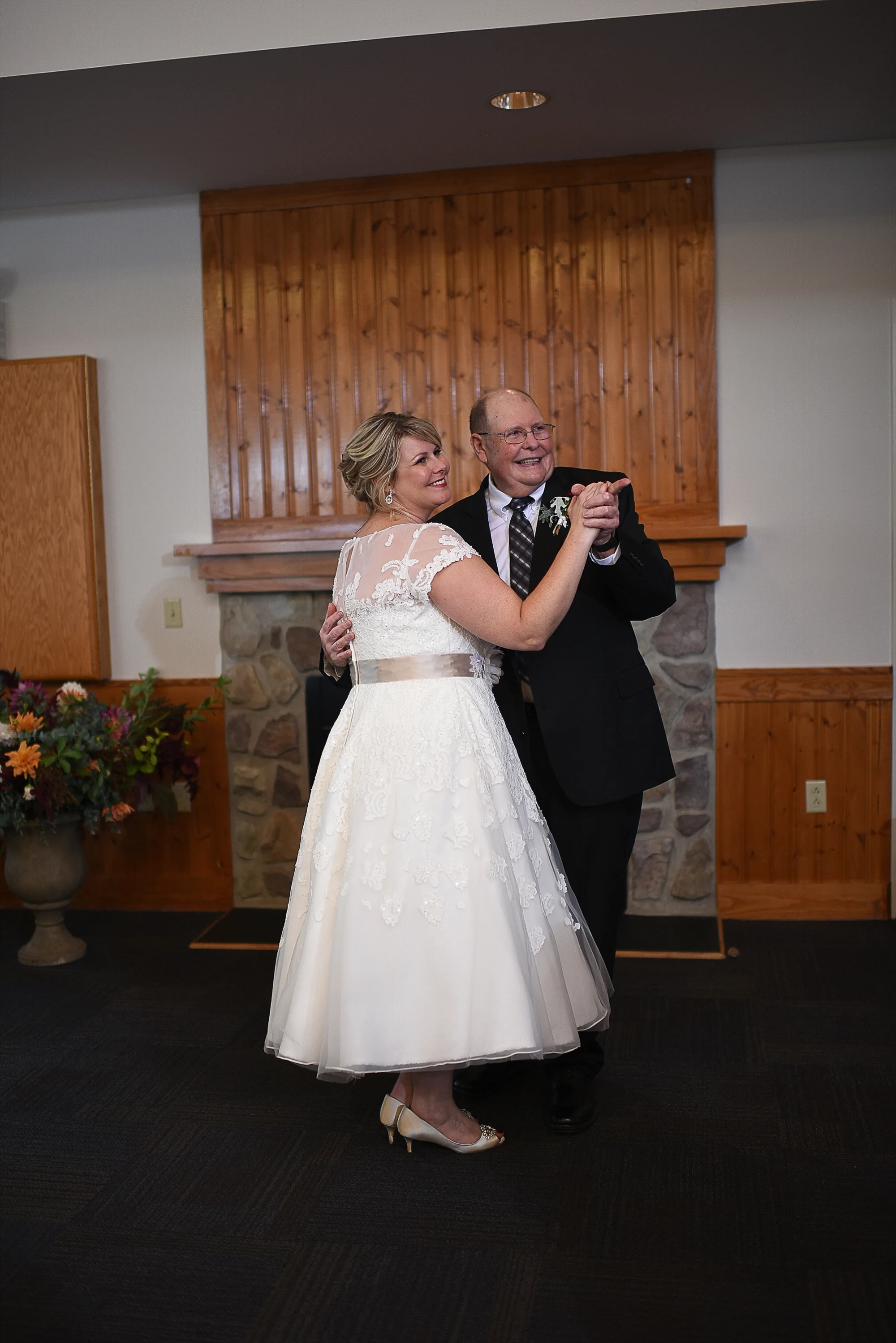 Claytor Lake State Park Wedding Photos | Virginia Wedding Photographers: Holly Cromer
