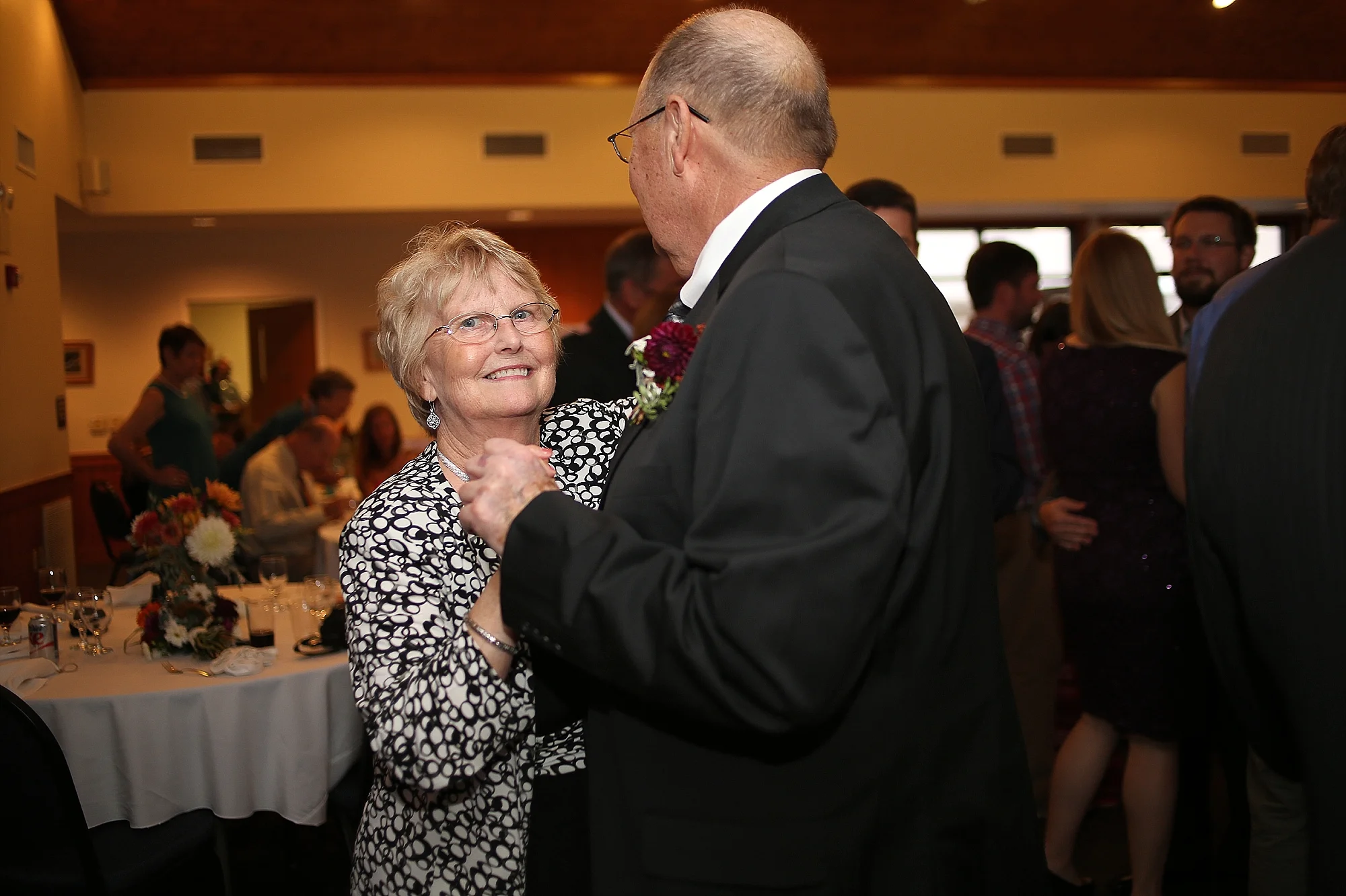 Claytor Lake State Park Wedding Photos | Virginia Wedding Photographers: Holly Cromer