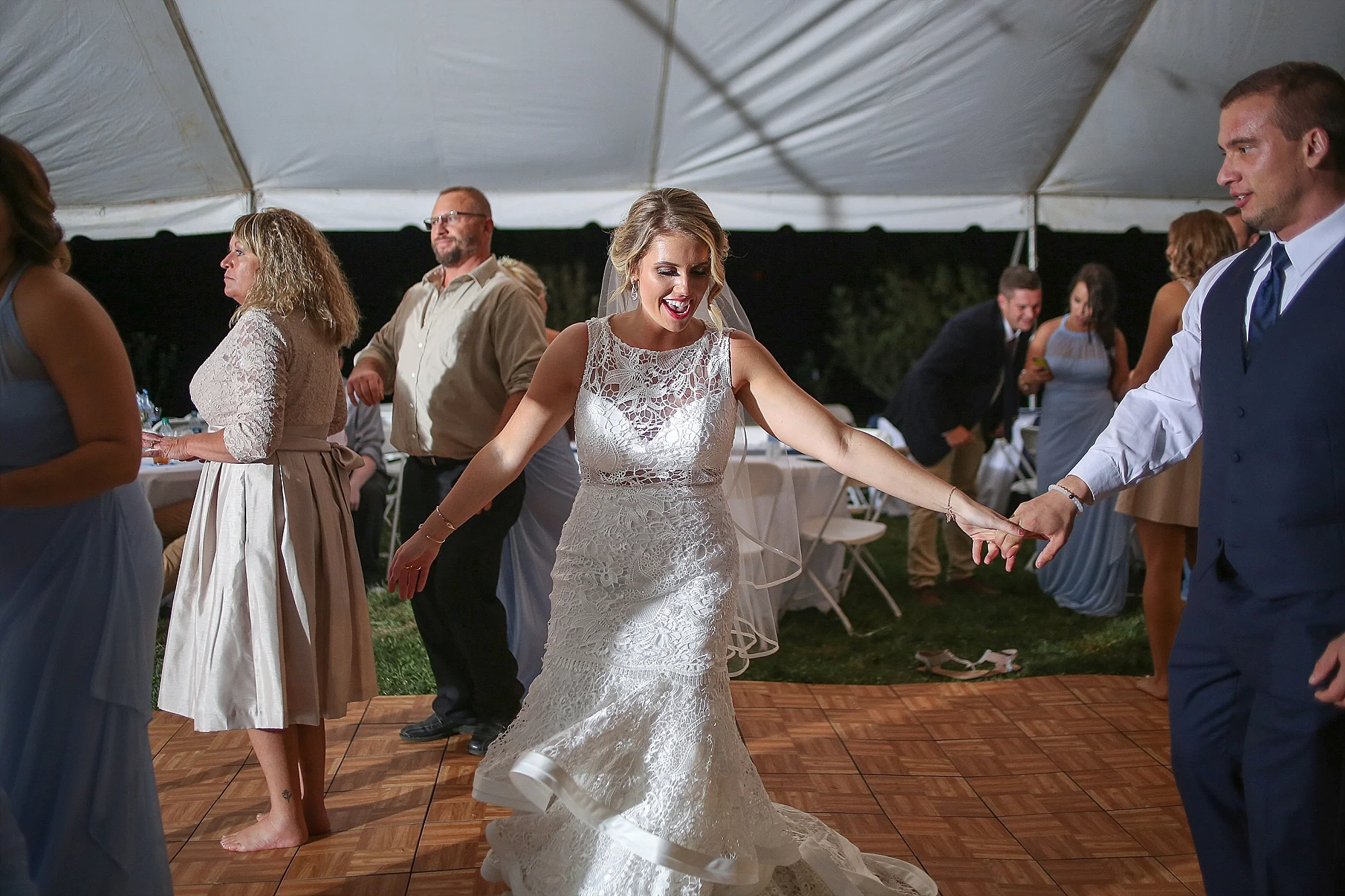 NeLea + Jesse’s Backyard Wedding in Lebanon, Virginia | Southwest Virginia Wedding Photographers