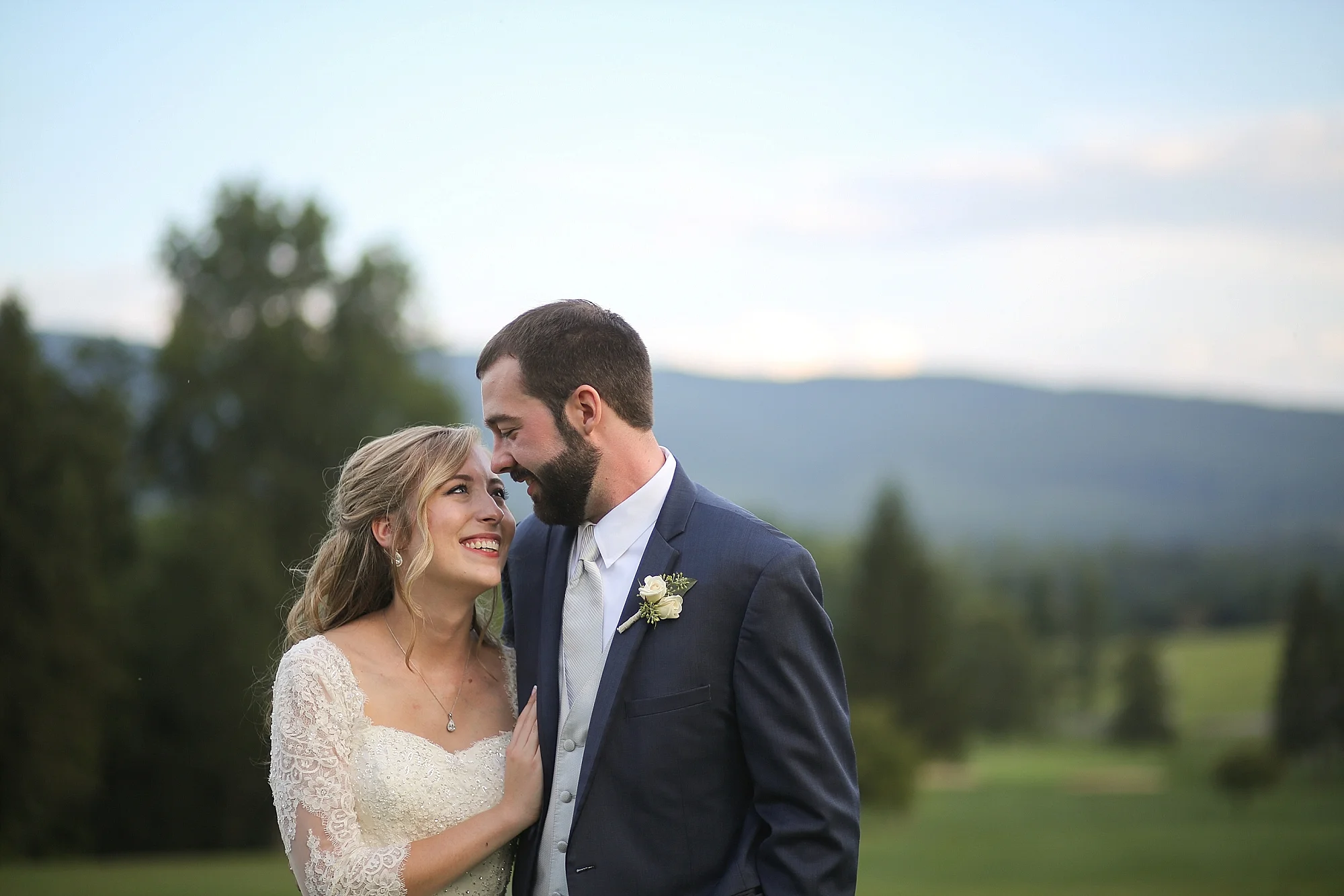 Wytheville Golf Club Wedding Photography | Southwest Virginia Wedding Photographer, Holly Cromer