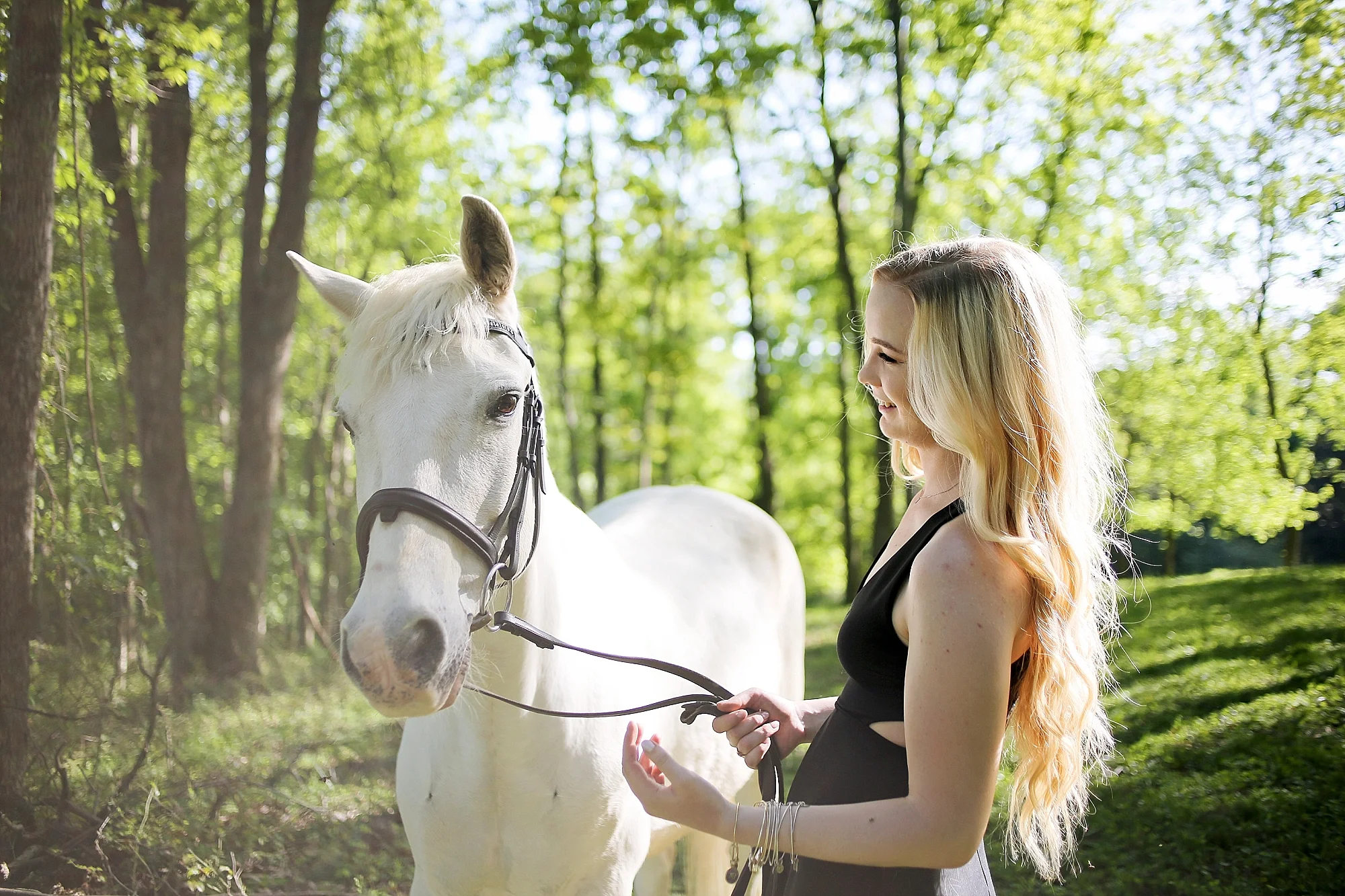 Molly | Virginia Tech Senior Portraits with Horses