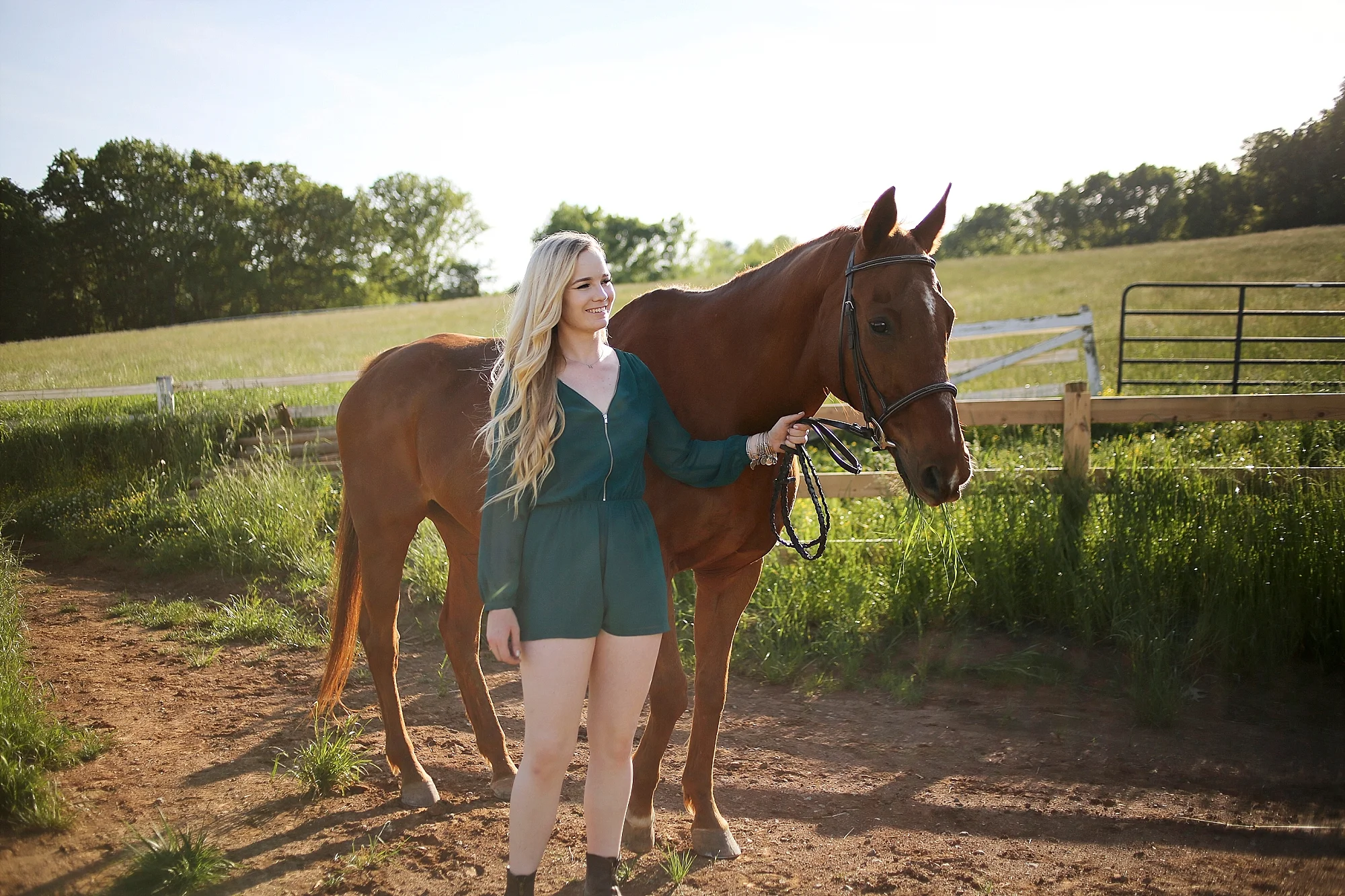 Molly | Virginia Tech Senior Portraits with Horses