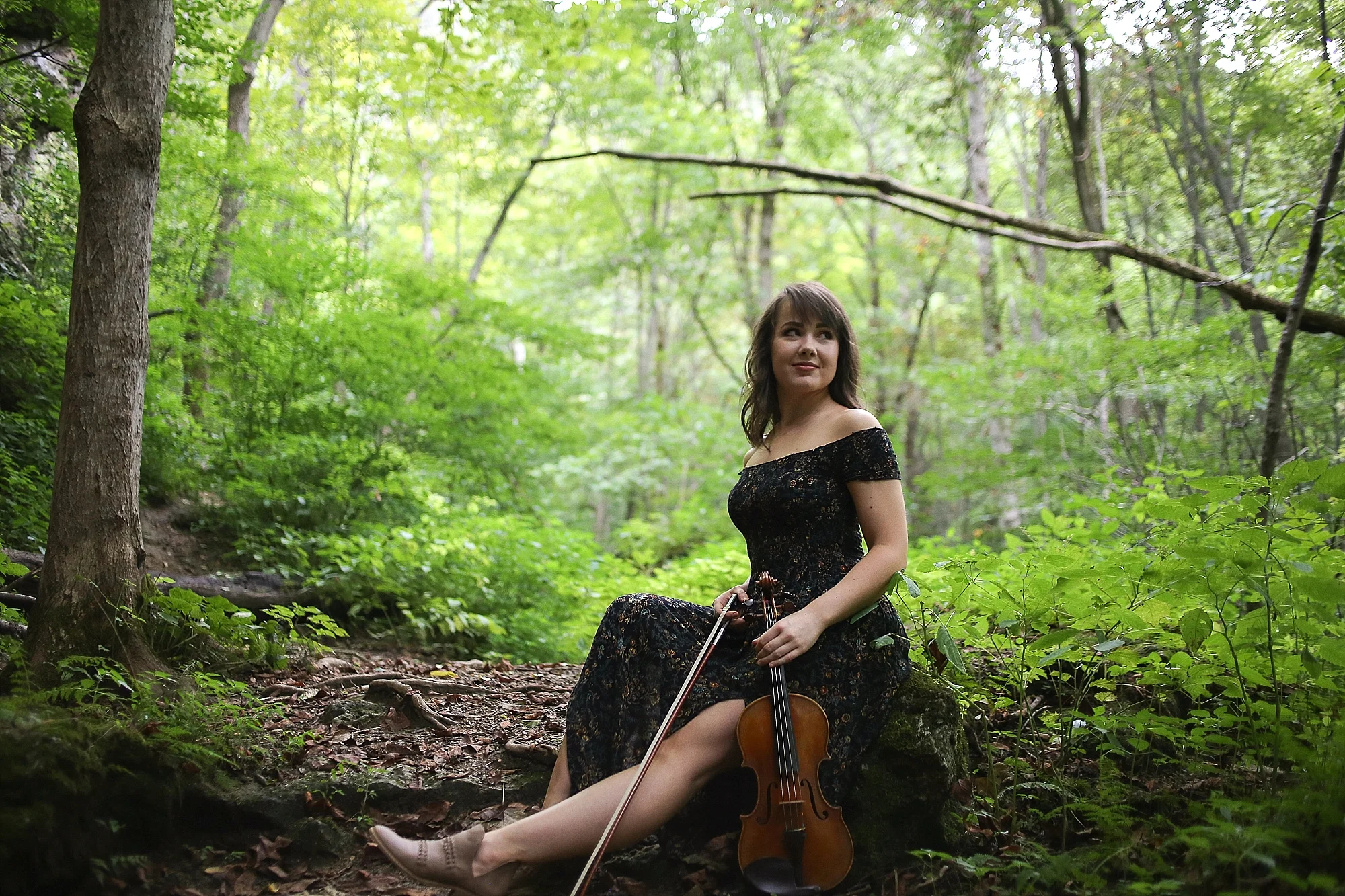 Valory | Blacksburg, Virginia Musician Portrait Photography by Holly Cromer