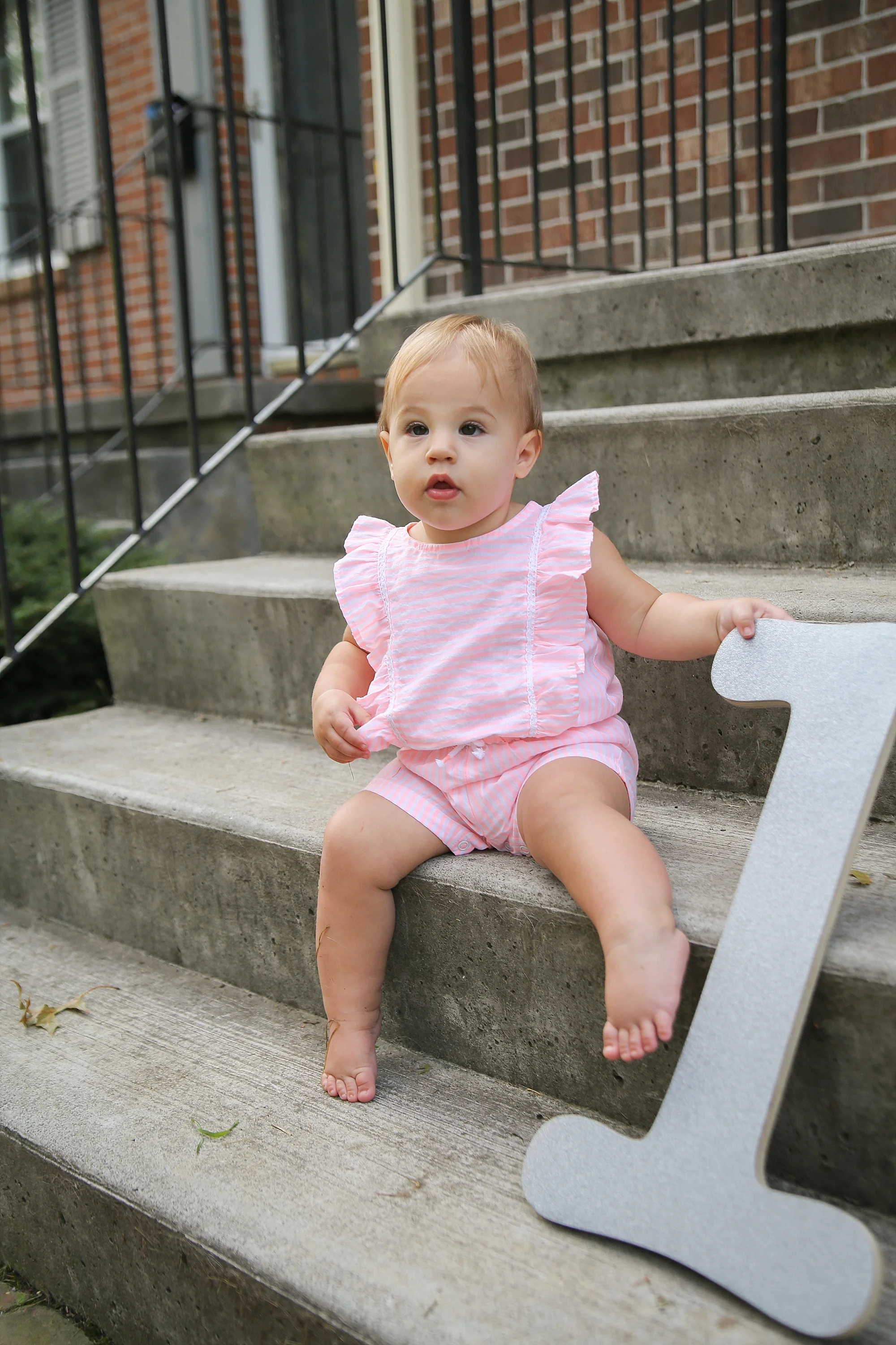 Skylar's First Birthday Cupcake Smash | Blacksburg Family Photographer, Holly Cromer