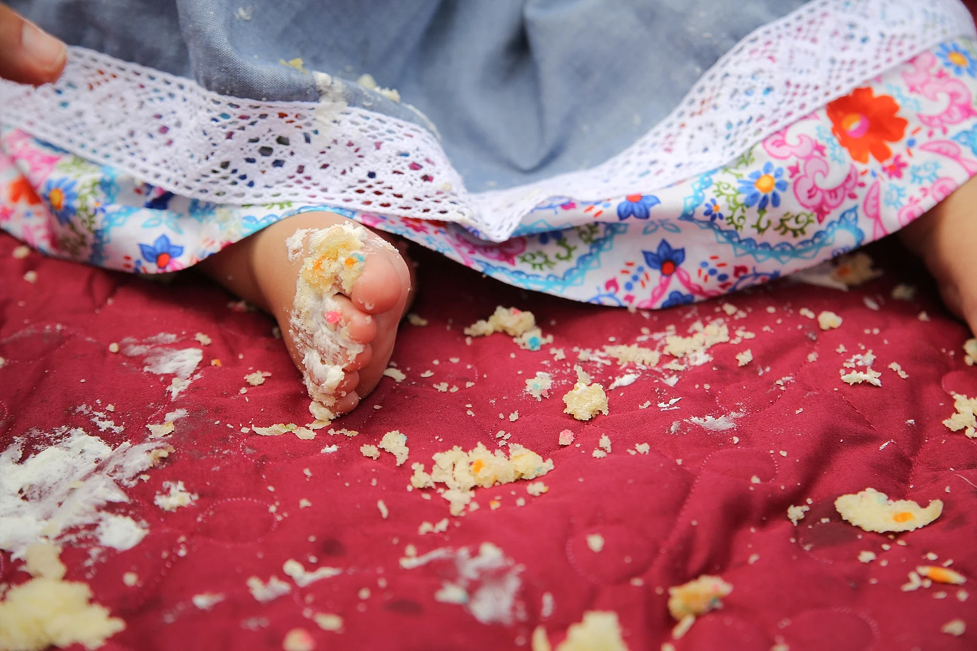 Skylar's First Birthday Cupcake Smash | Blacksburg Family Photographer, Holly Cromer