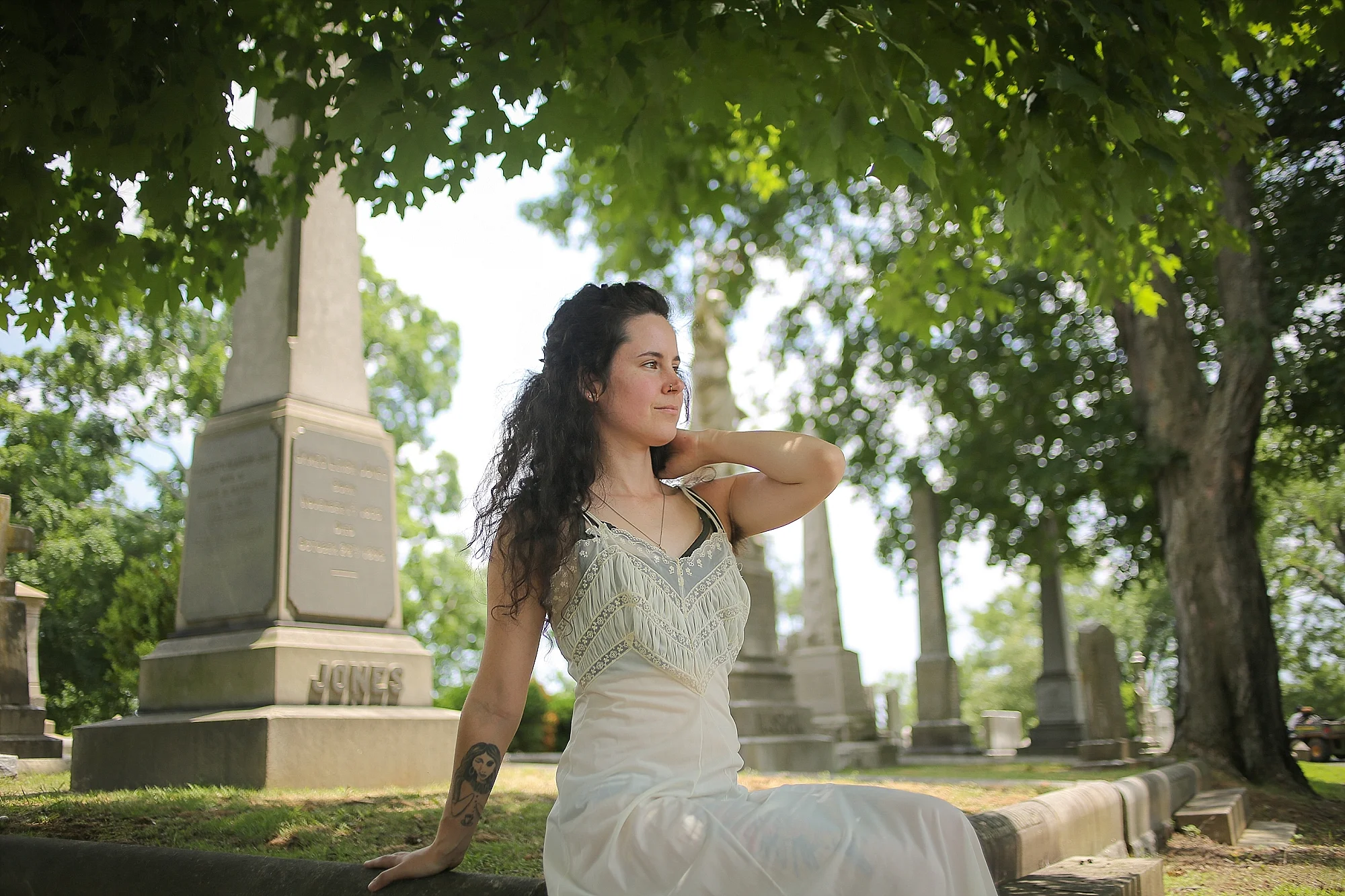 Walking with a Ghost | Hollywood Cemetery, Richmond, Virginia
