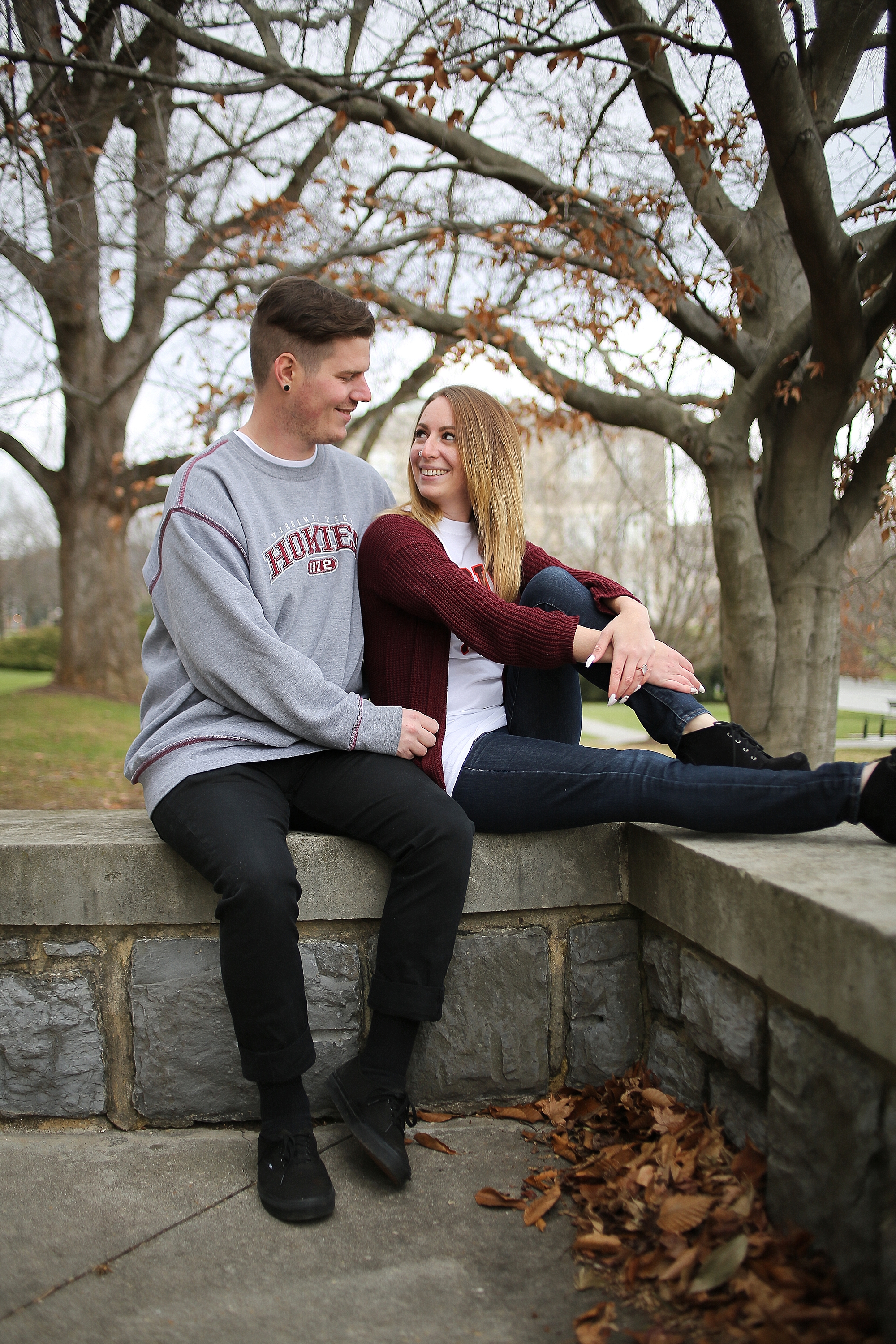 Blacksburg-Virginia-Tech-Winter-Engagement-Photos_0021.jpg