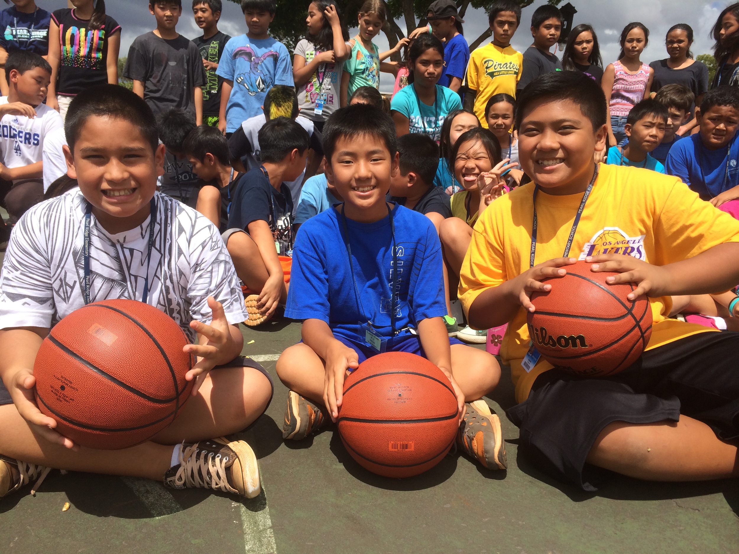 Basketballs to Pearl Ridge Elementary 2014 24.jpg