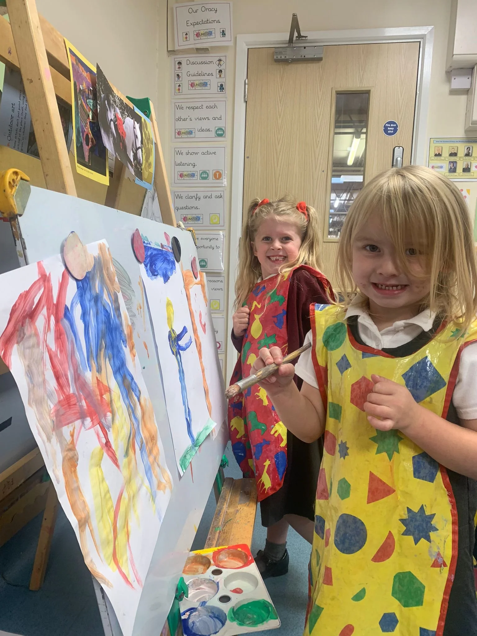 this image shows children painting at Dunston Primary and Nursery Academy
