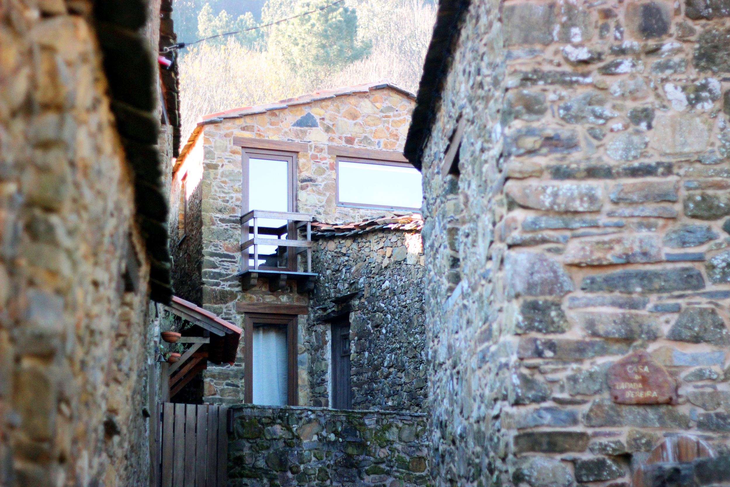 narrow streets of Gondramaz