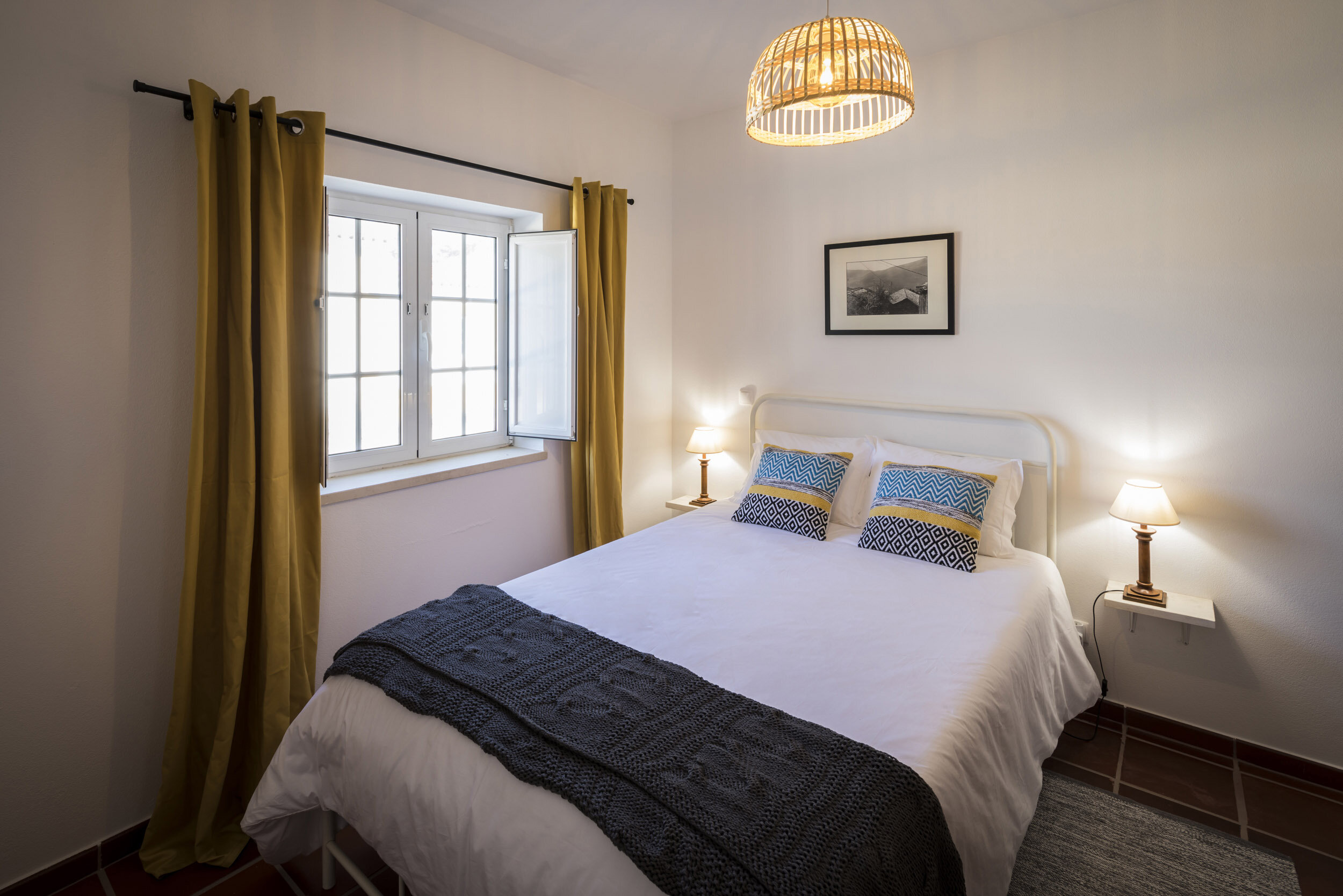 Spacious luminous rooms with comfortable beds (double or single), central heating and large bathrooms