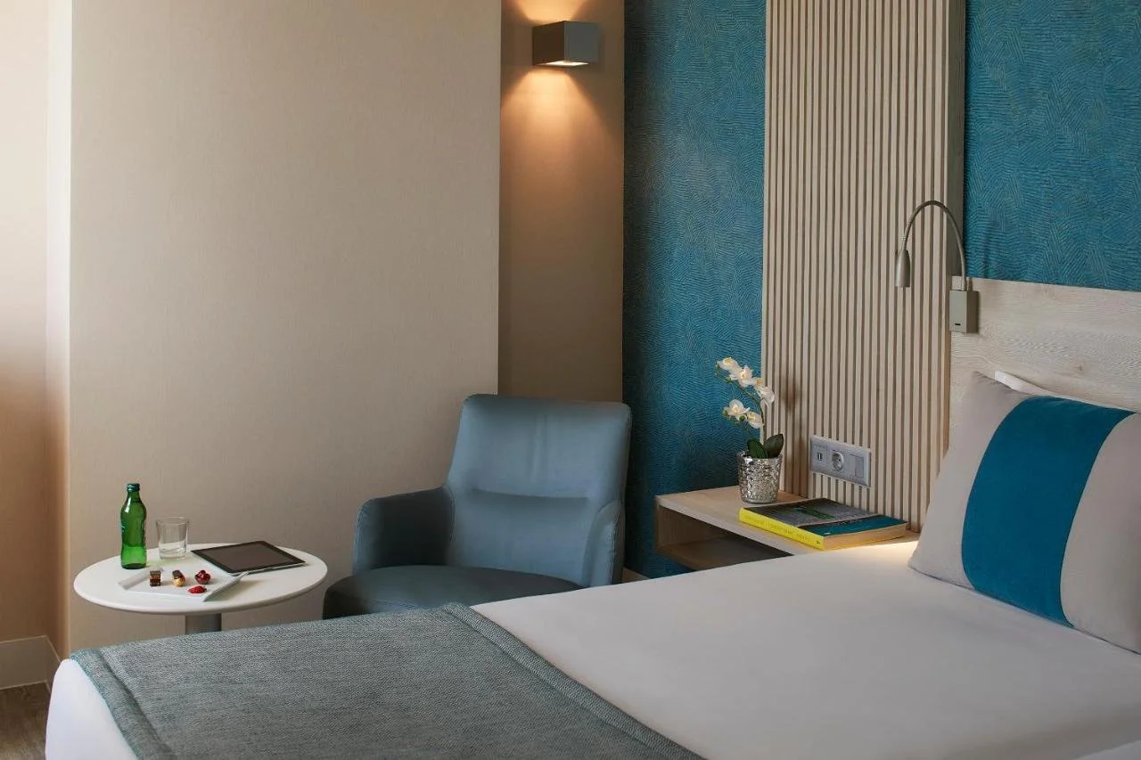 hotel-faro_51952539879_o.jpg