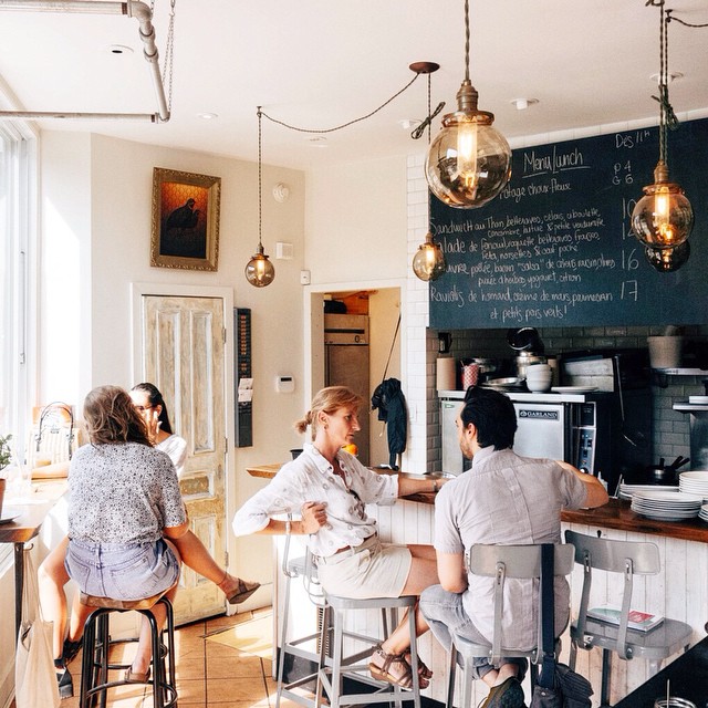 Micro Resto La Famille.jpg