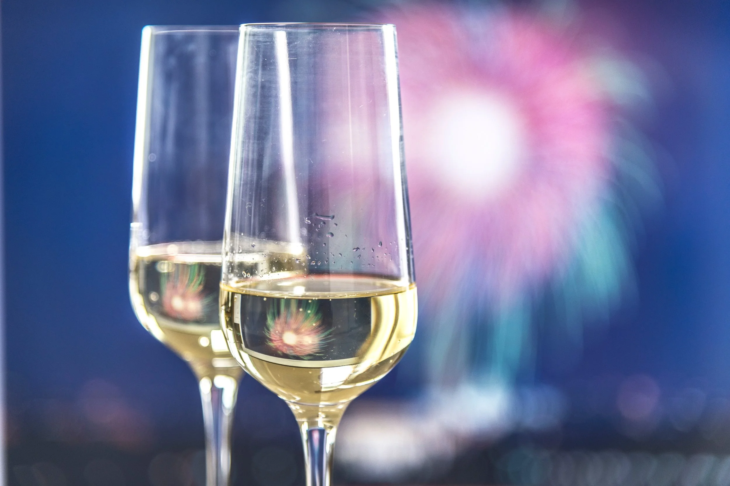 alcoholic-beverages-beverage-celebration-1308785.jpg