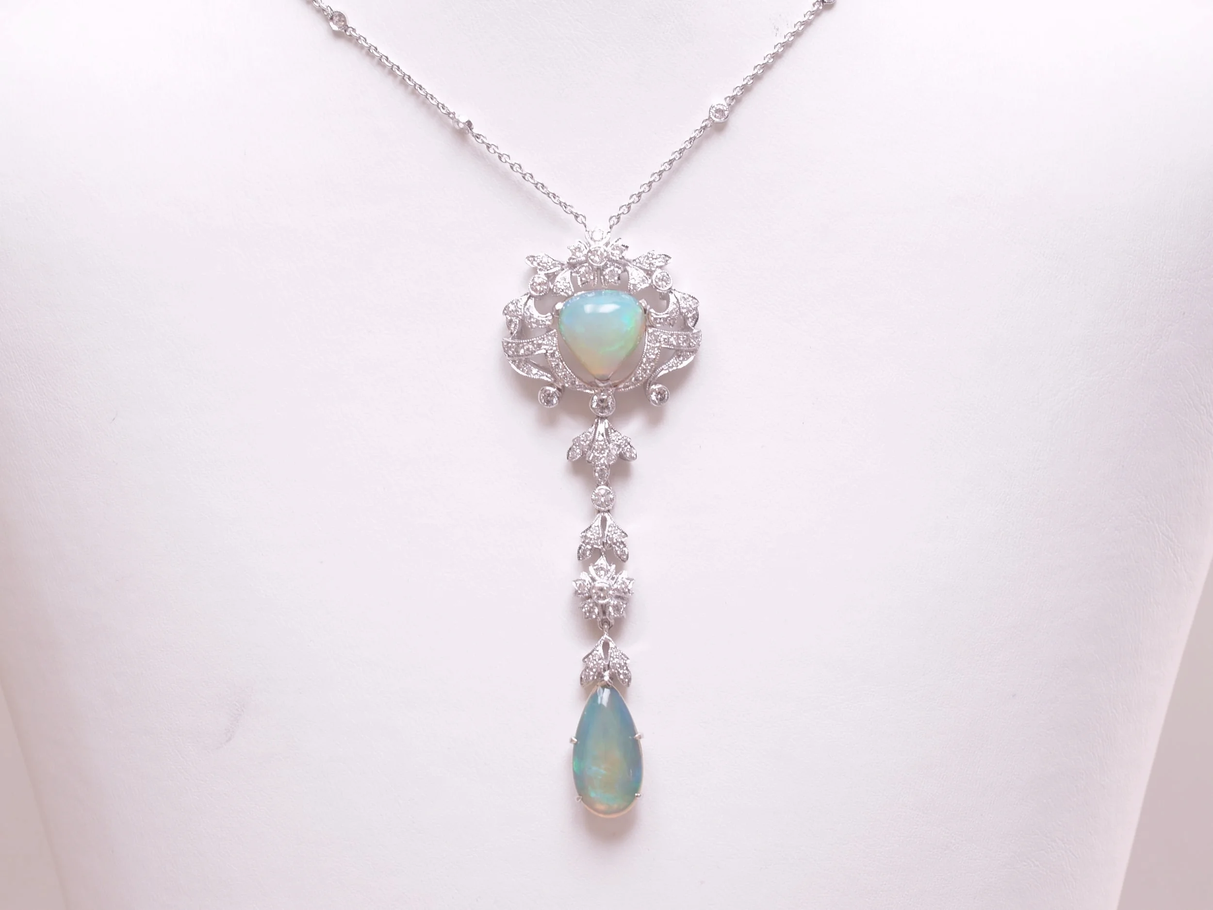 Pendants & Necklaces