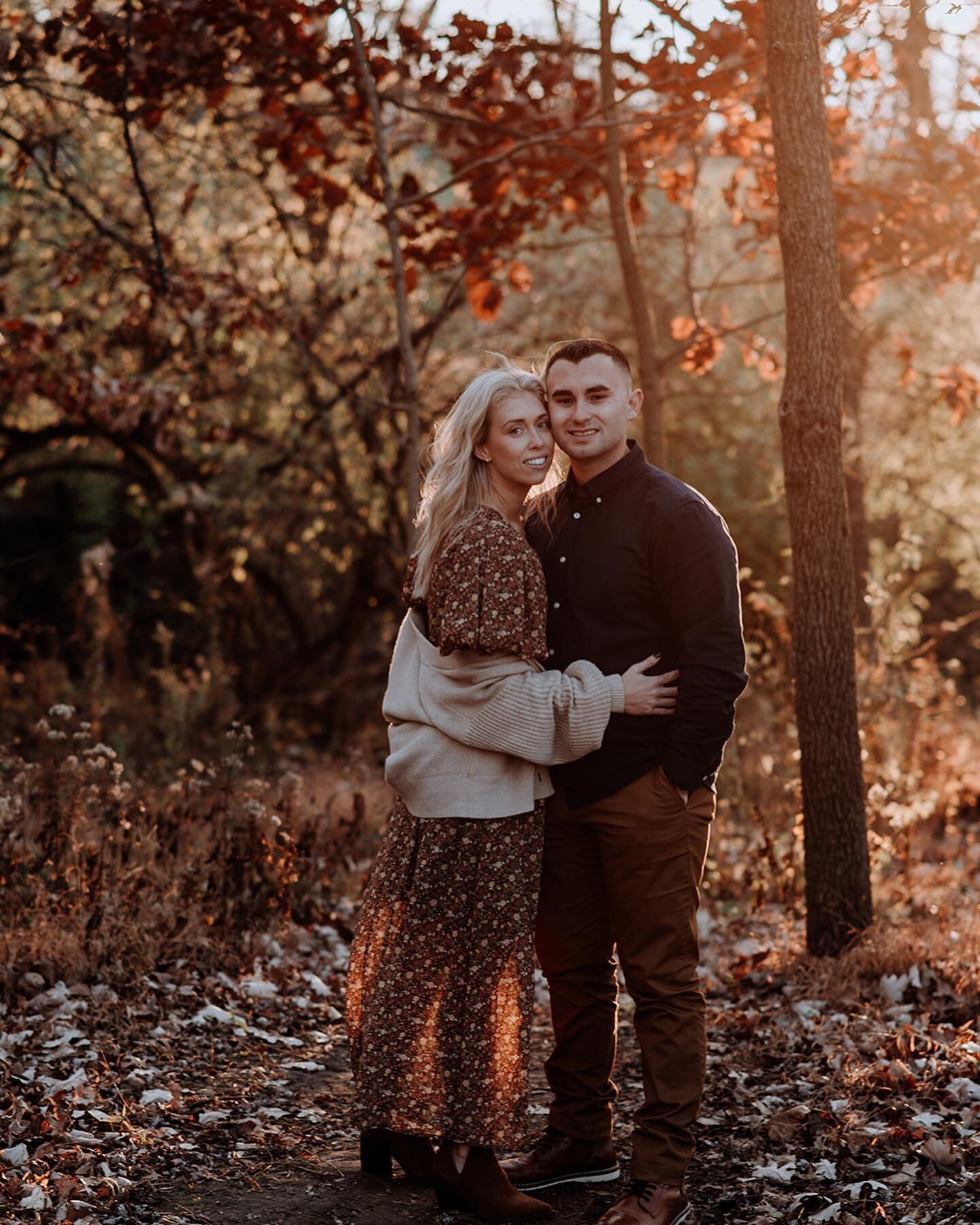 Sweet Autumn Sunsets at Okehocking Preserve with Ryleigh, Bobby, &amp; Chase. 🌅 #weddingphotography #engagementphotos #familysession #weddingphotogtapher #tricianotteimages #rfpotd