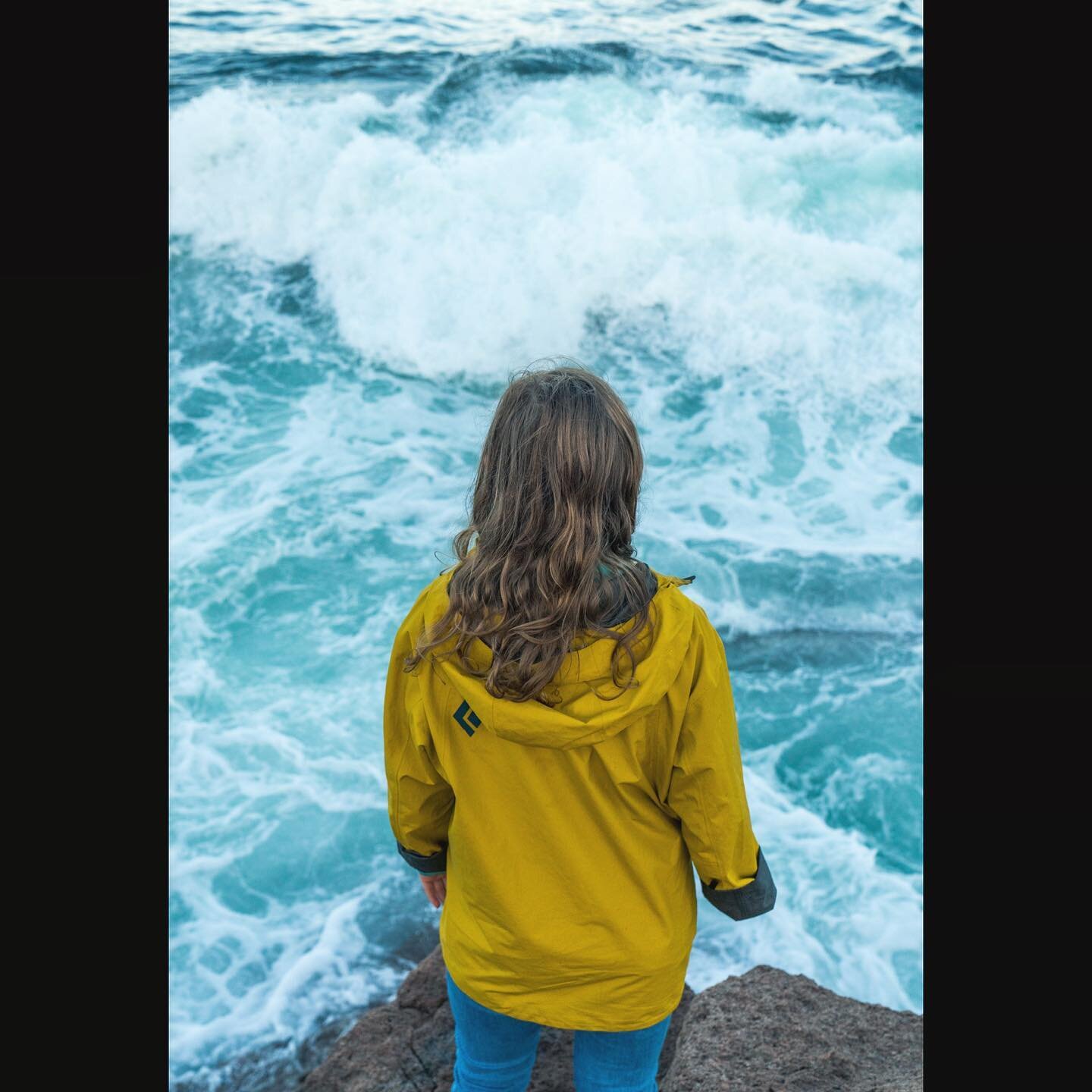 a cool blue wave, it's refreshing 🌊&thinsp;
&thinsp;
Taken in #acadianationalpark