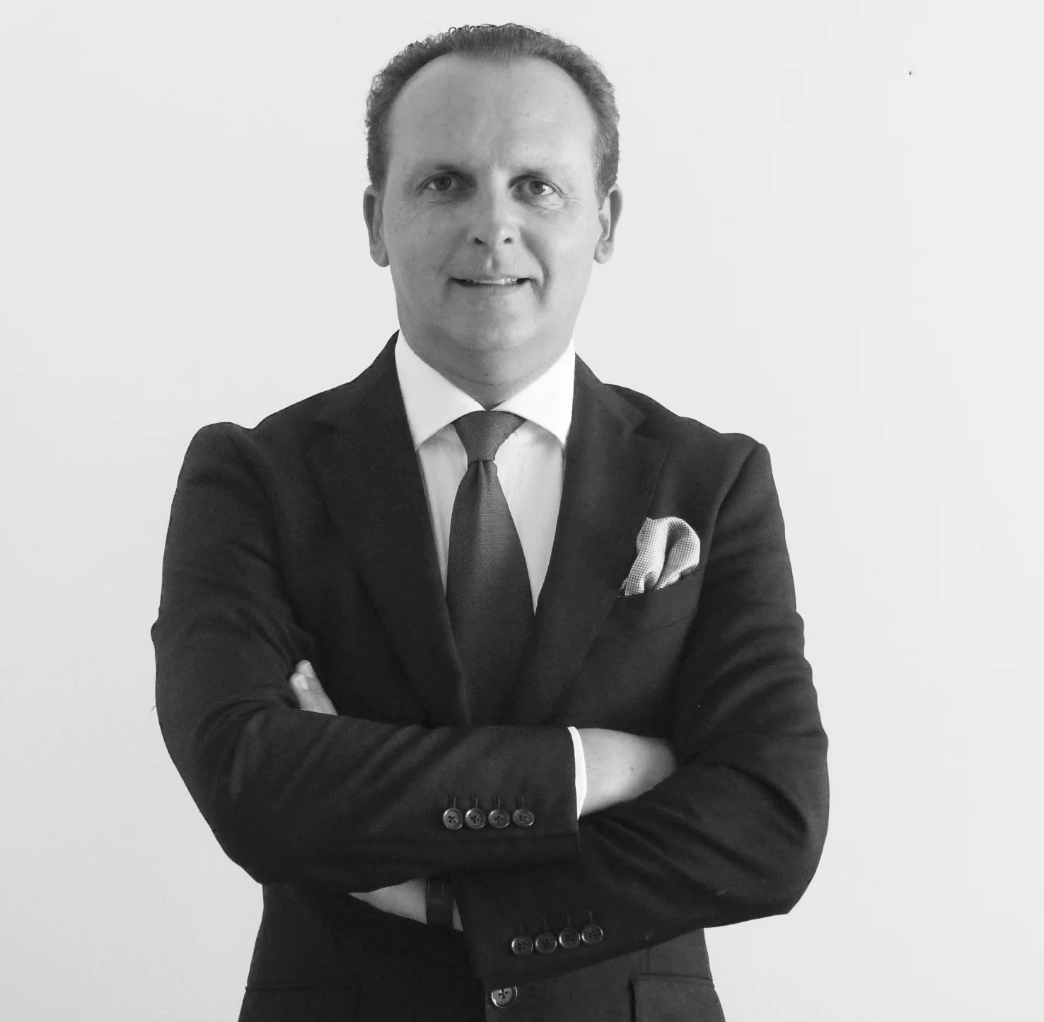Dr. Adrián Guerrero, DDS PhD MCD (Perio)