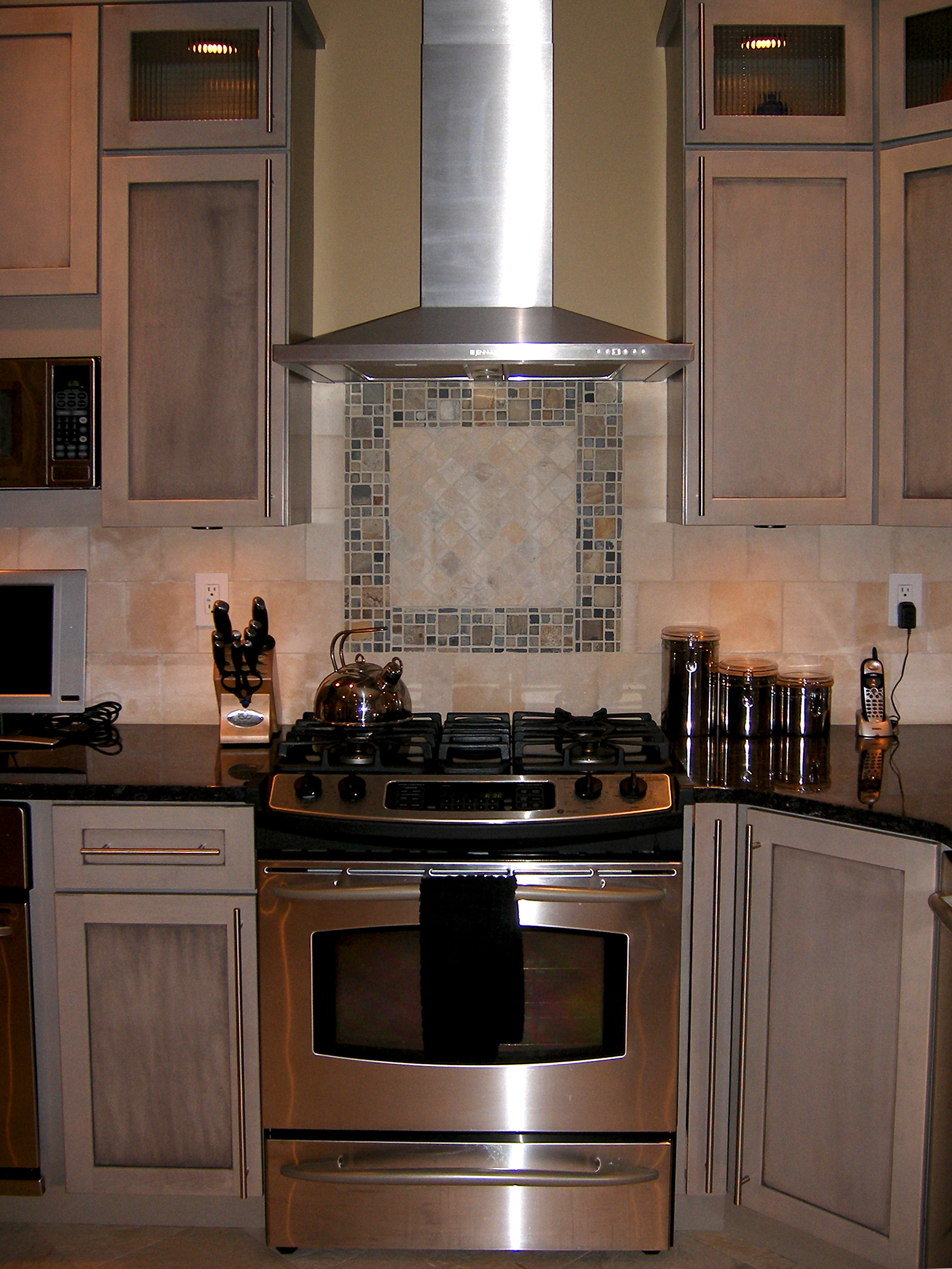KB5_CSR-General-Contractors-construction-builder-custom-kitchen-granite-countertop-tile-backsplash-cabinets-wine-refrigerator-appliances-bathrooms-stone-shower-basements-theater-rooms-Atlanta-Buckhead-Midtown.jpg