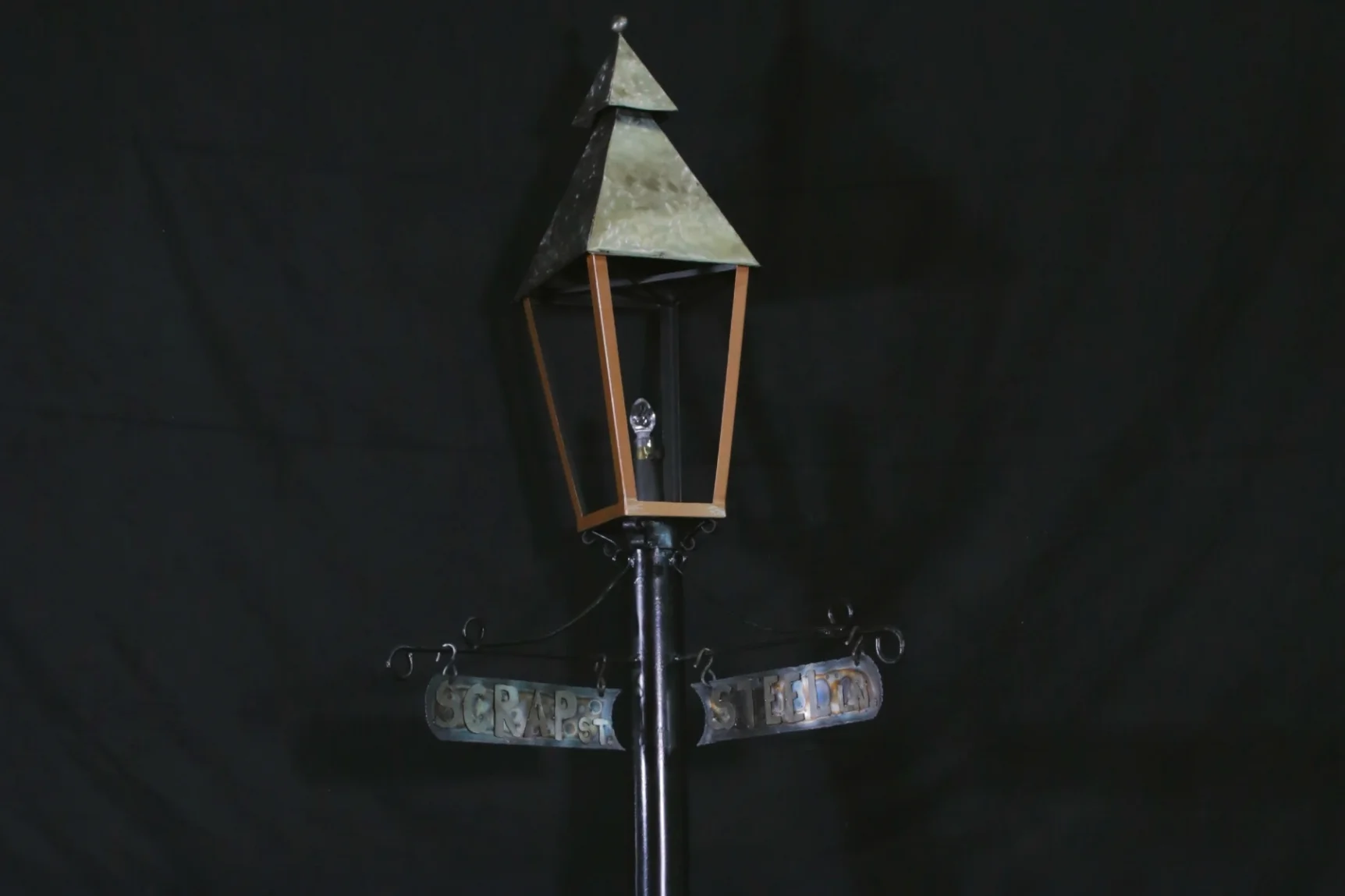 Iron on the Move - "The Old Street Lamp"