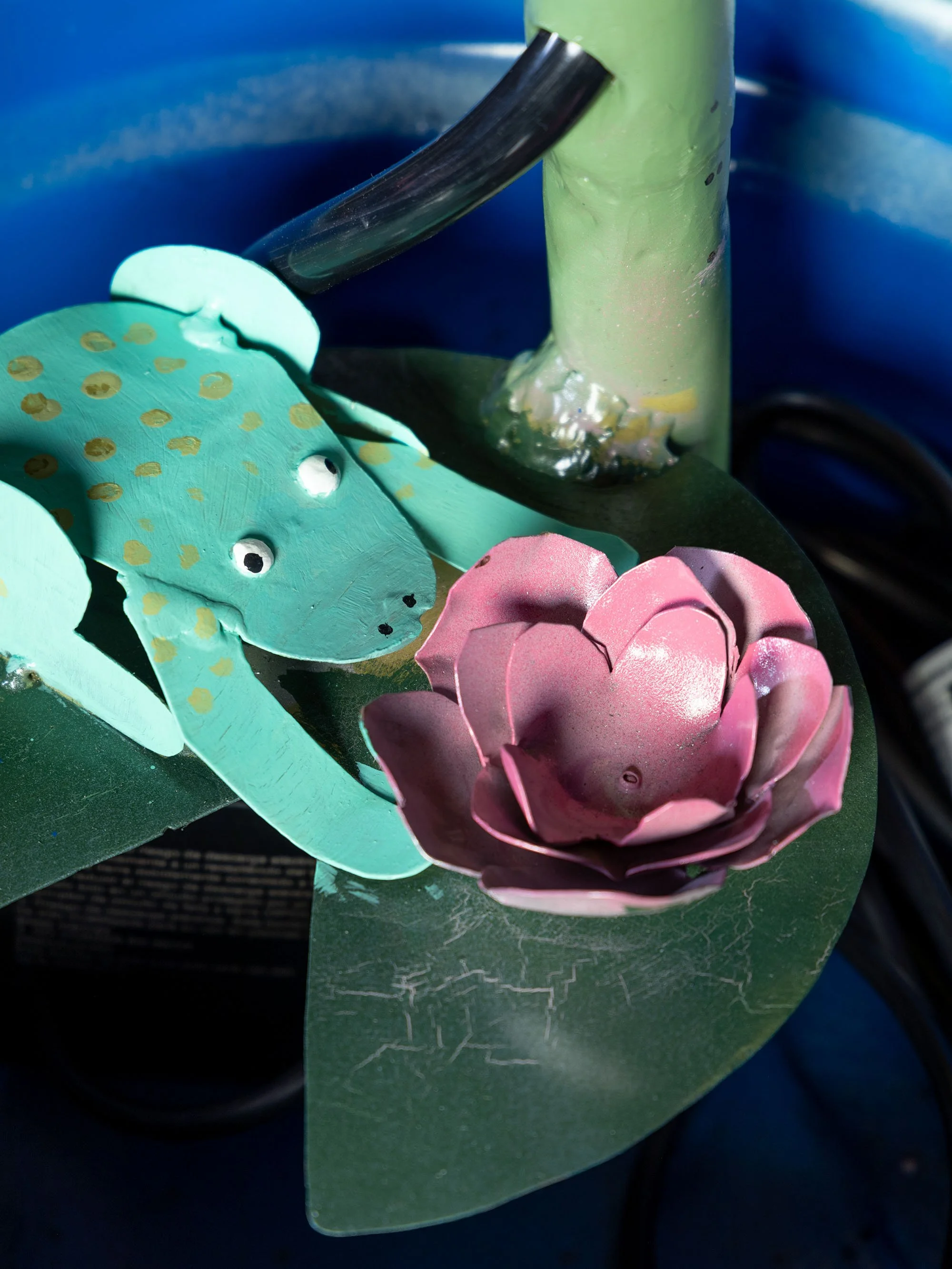 B48A7468FLOWERPOT.jpg