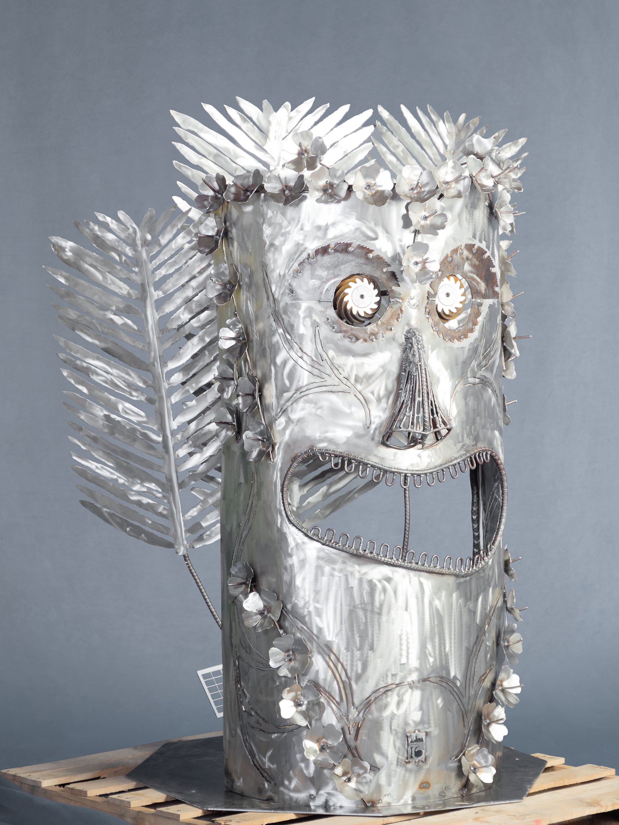 B48A7504TIKIHEAD.jpg